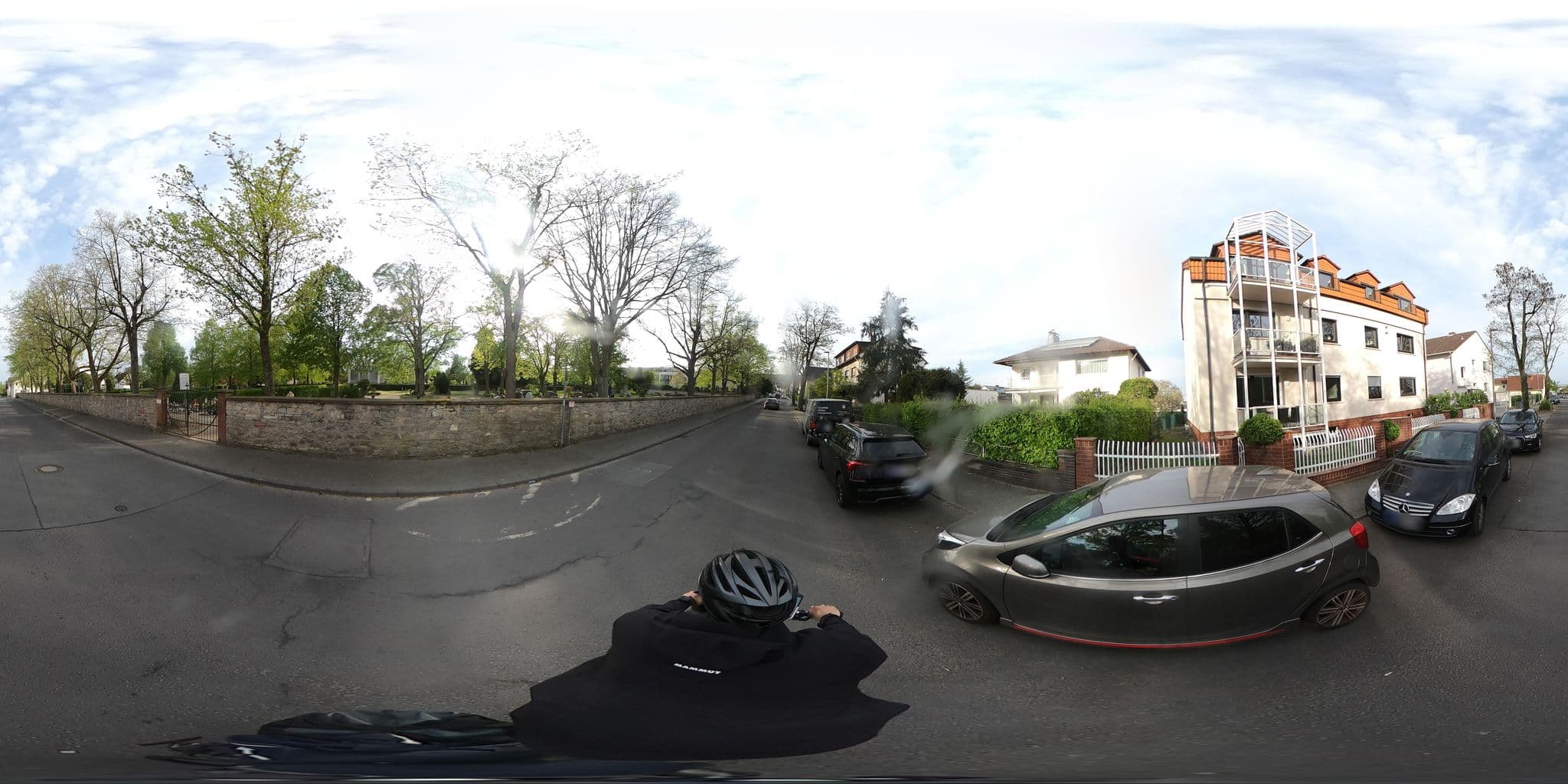 Street view near Hofmann Appartement, Friedrichsdorf — © Planungsgesellschaft_RV-K (CC BY-SA · Mapillary)