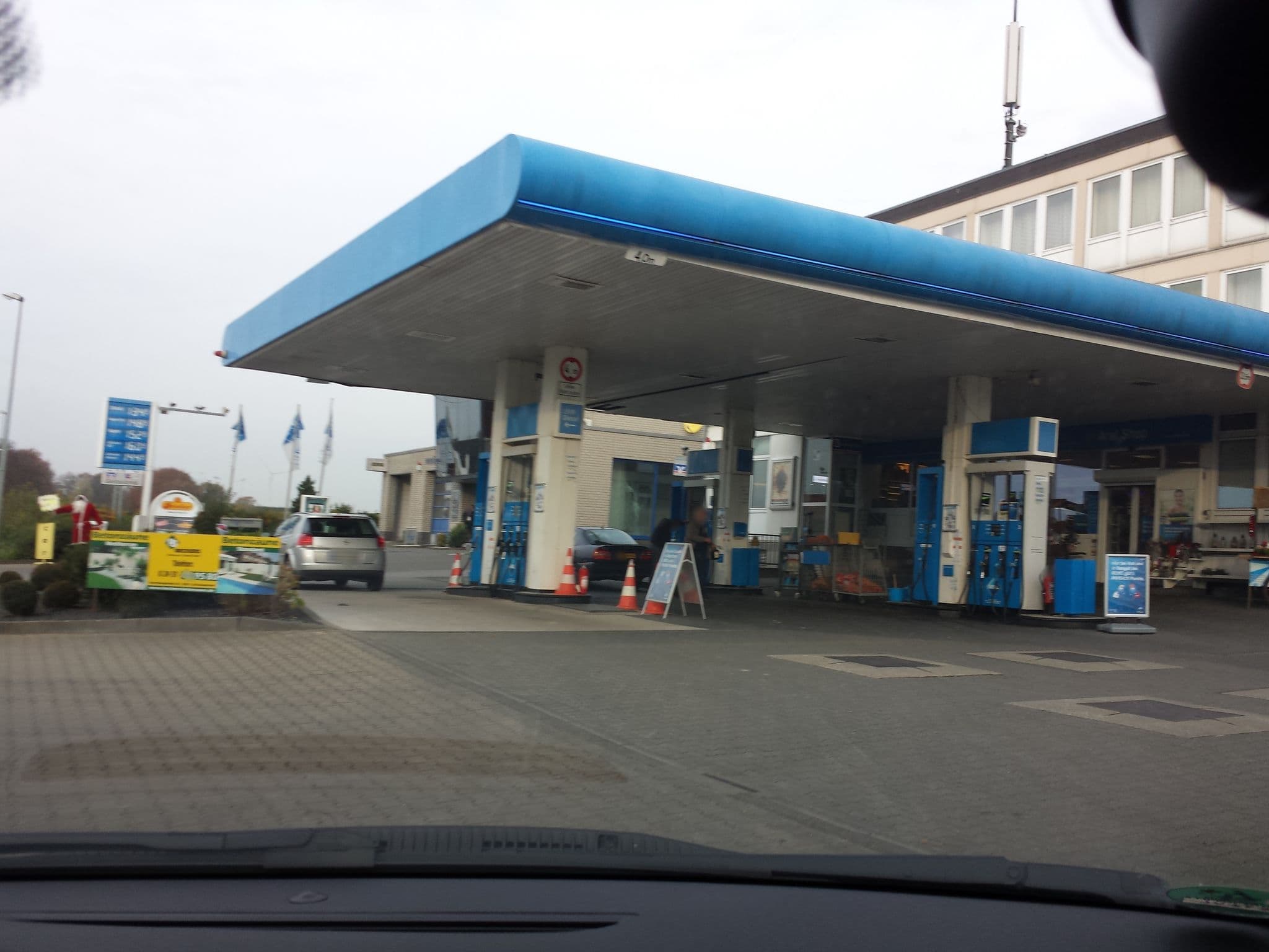 Street view near Ferienwohnung/Zimmer "Zur Tanke", Gangelt — © madel (CC BY-SA · Mapillary)