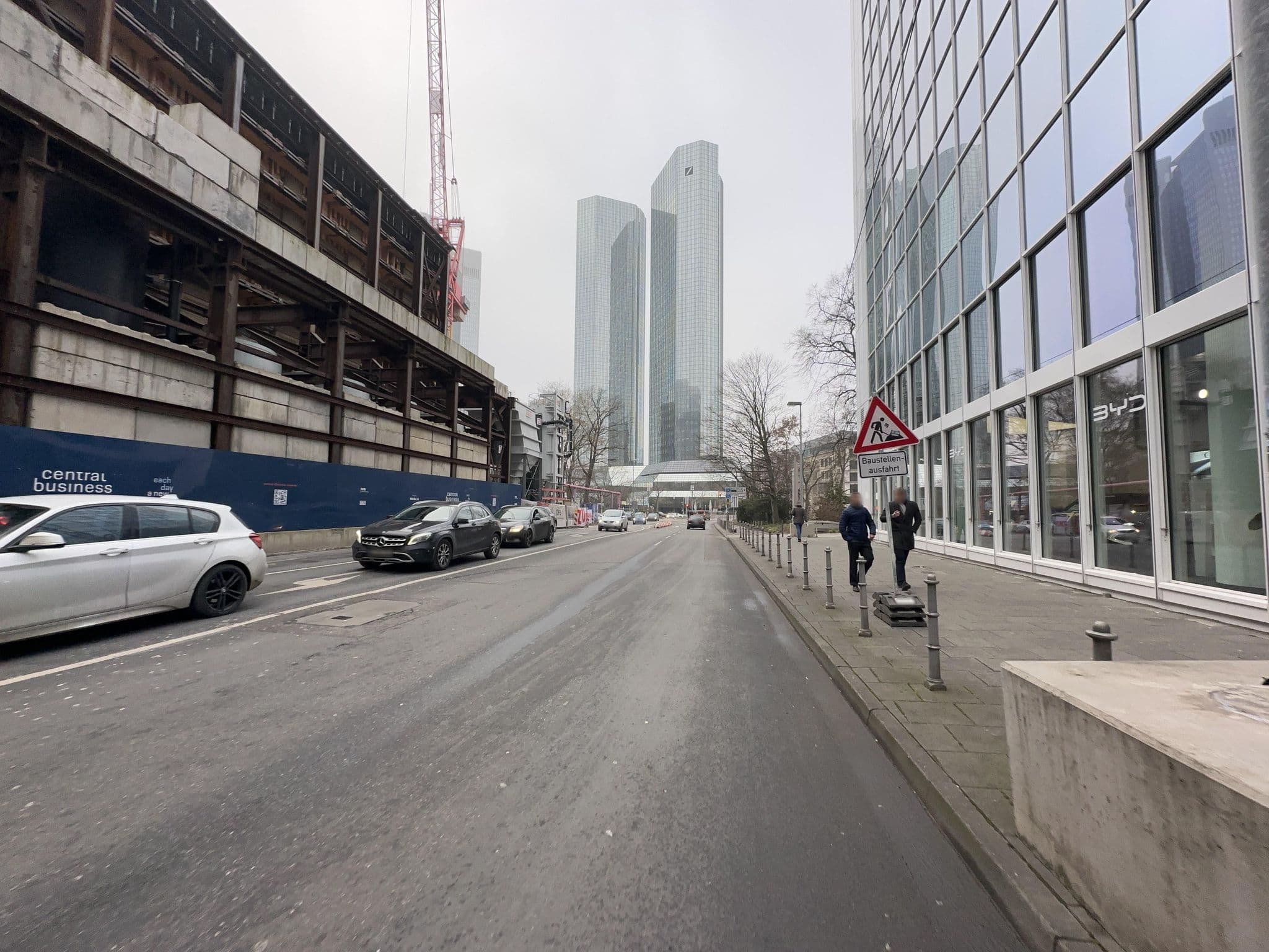 Street view near INNSIDE by melia, Frankfurt am Main — © TDS_ReLUT (CC BY-SA · Mapillary)