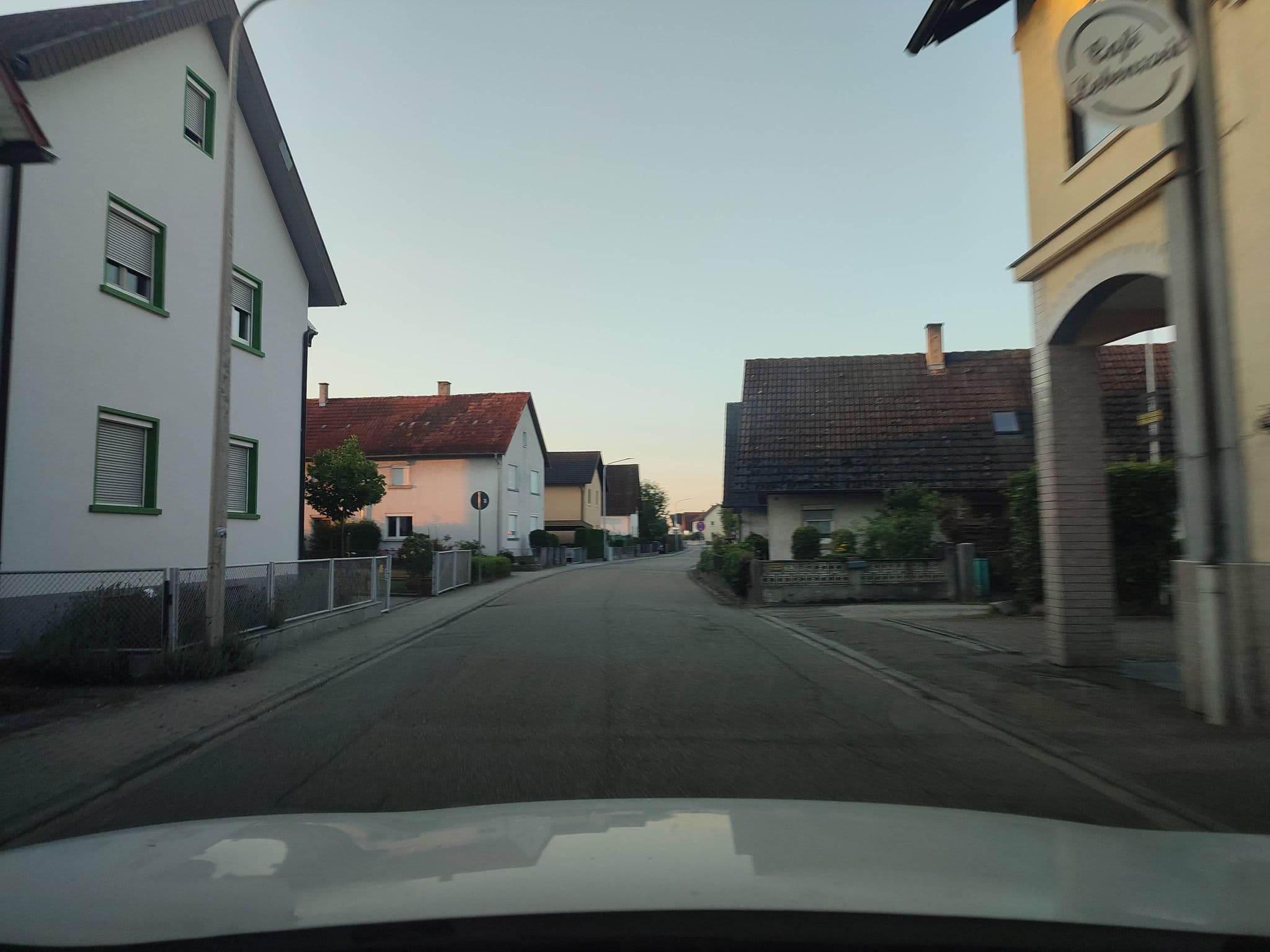 Street view near Hotel Adler, Renchen — © karthoo (CC BY-SA · Mapillary)