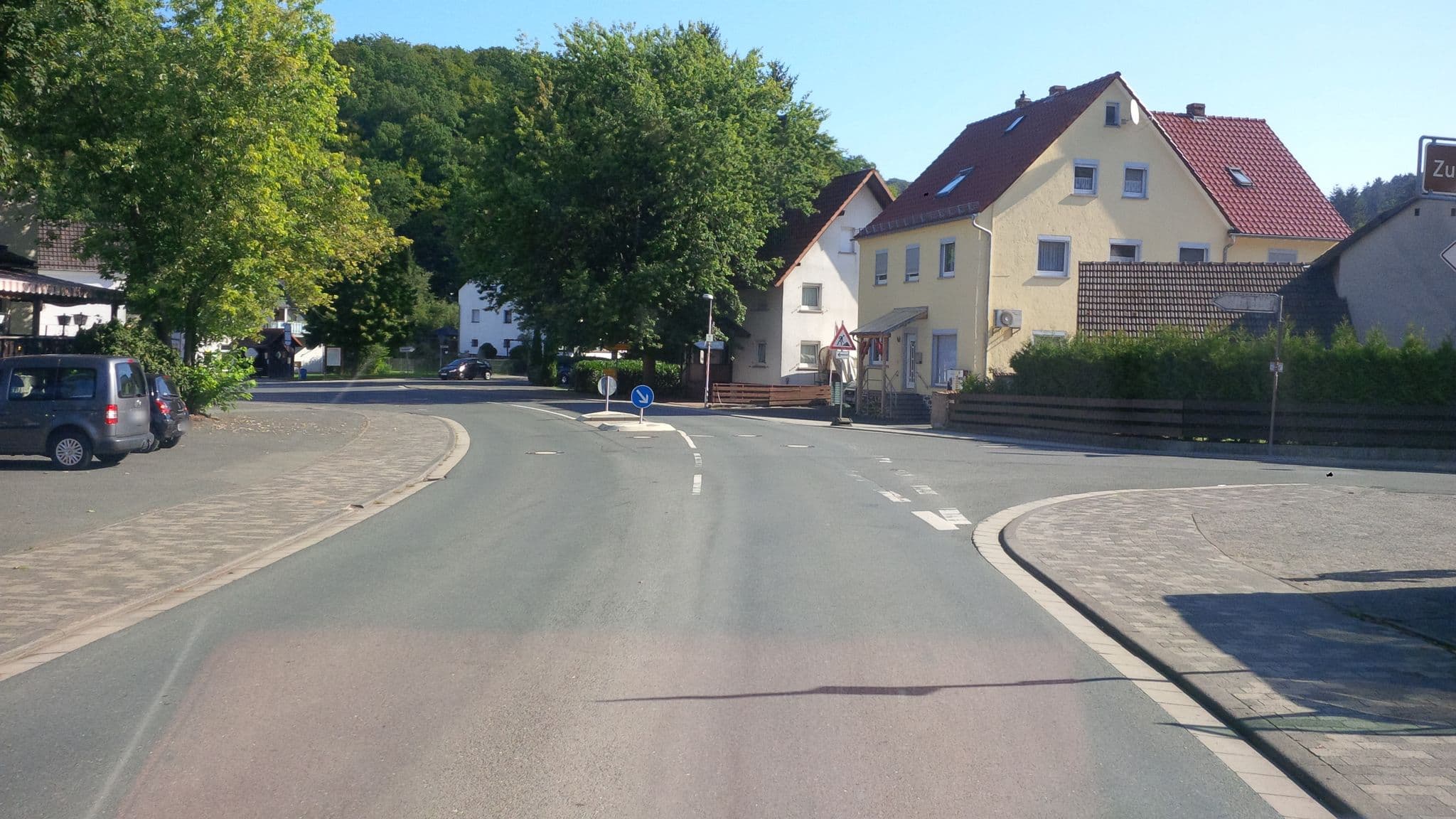 Street view near Gasthaus Gombel, Braunfels — © sdos77 (CC BY-SA · Mapillary)