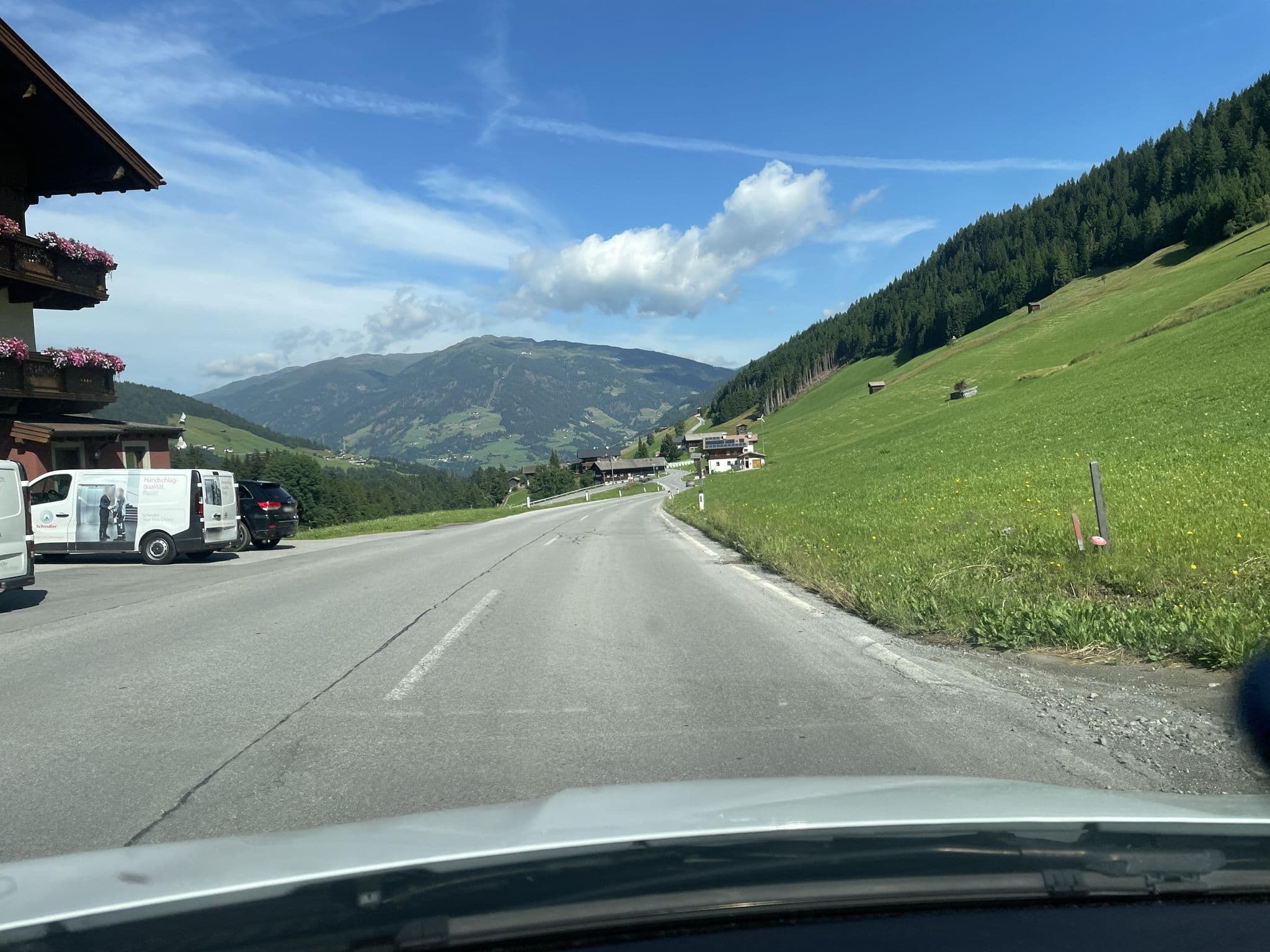 Street view near Aparthotel B&B Monte, Sillian — © chicc0 (CC BY-SA · Mapillary)
