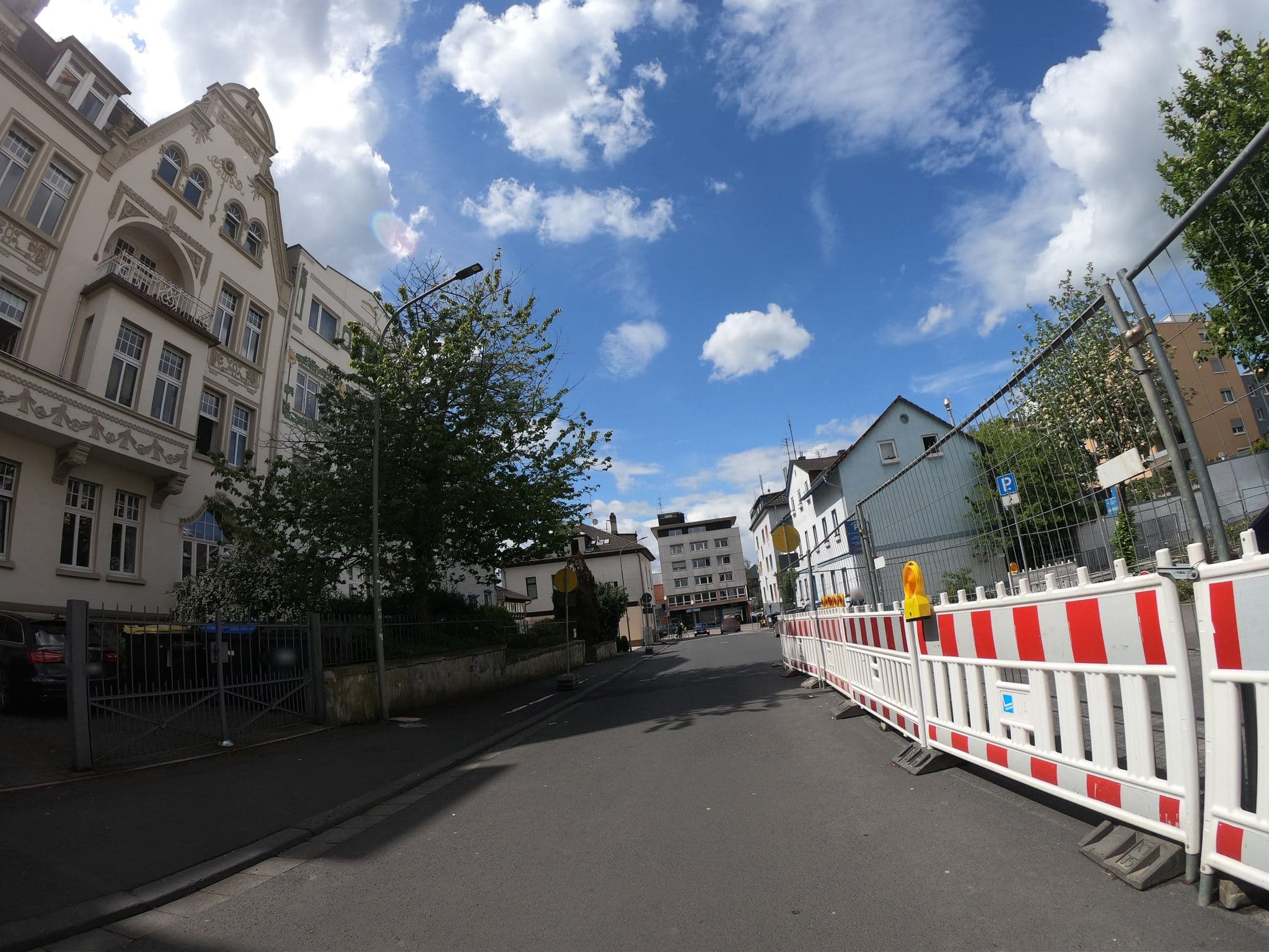Street view near Gästehaus Wilhelma, Gießen — © grinninghamster (CC BY-SA · Mapillary)