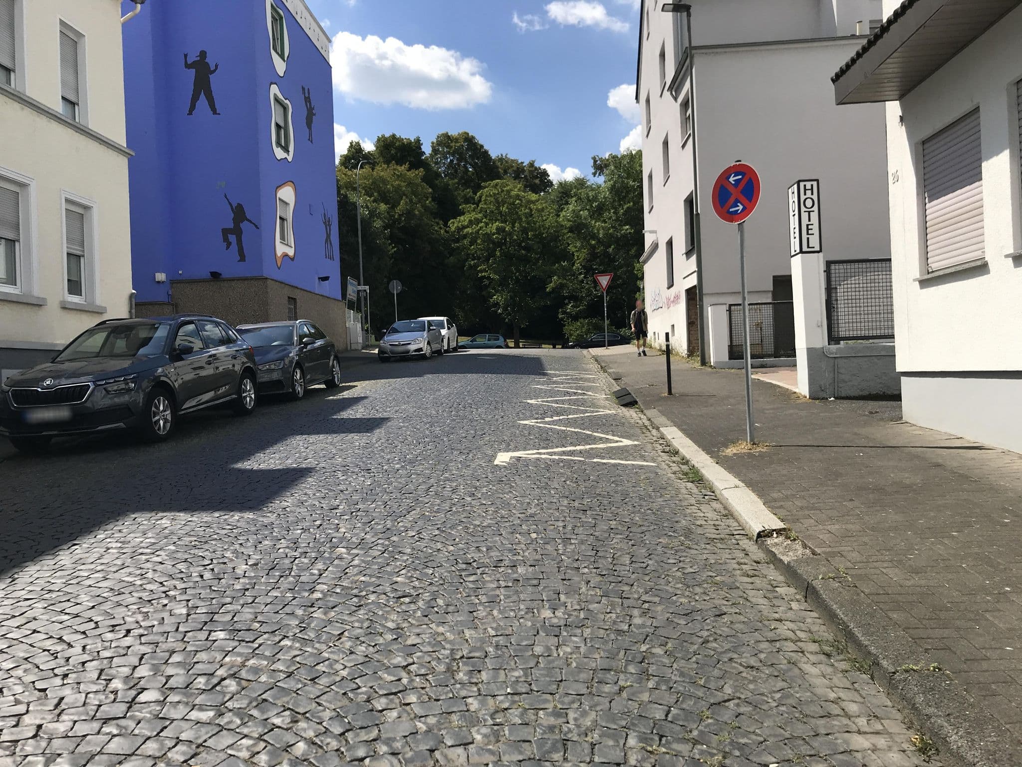 Street view near Parkhotel Sletz, Gießen — © troher15 (CC BY-SA · Mapillary)