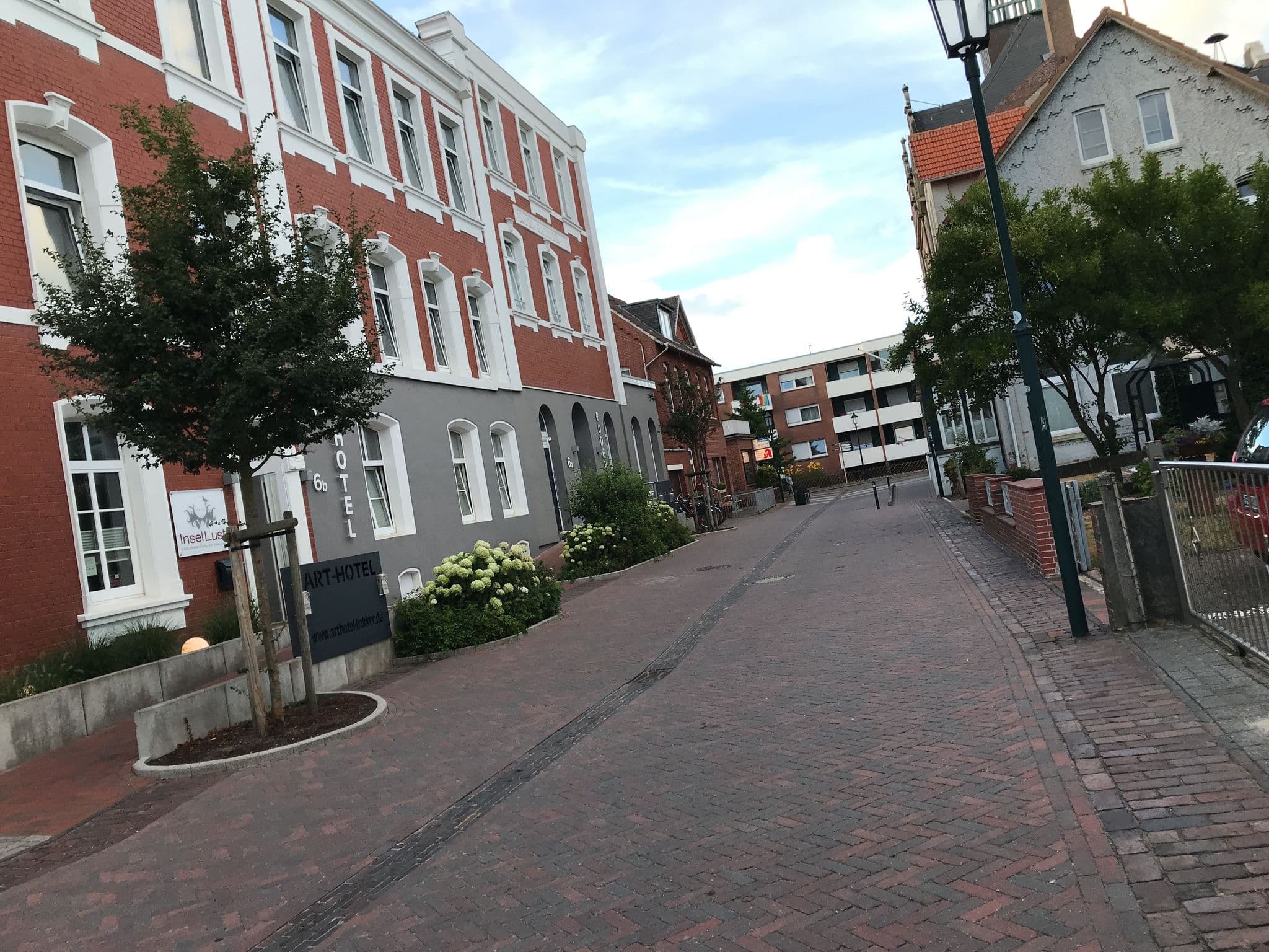 Street view near Rodehuus, Borkum — © multimaze (CC BY-SA · Mapillary)