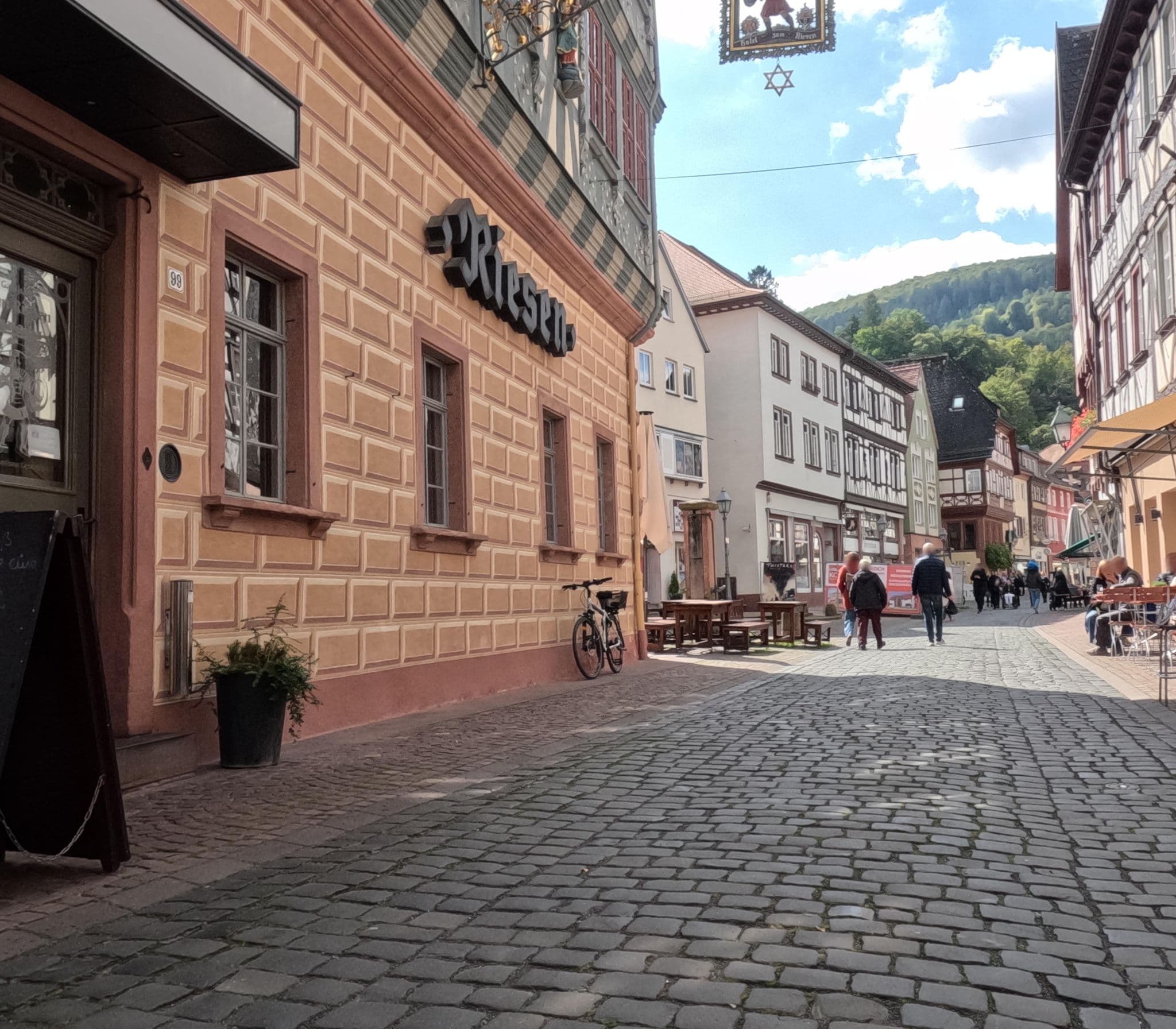 Street view near Zum Riesen, Miltenberg — © chuck (CC BY-SA · Mapillary)