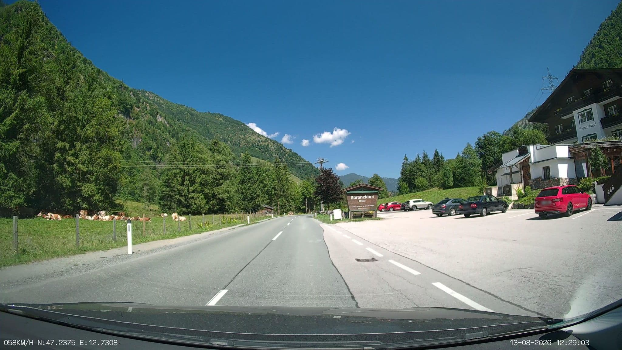 Street view near Pension Baranekhof, Kaprun — © heetENkoel (CC BY-SA · Mapillary)
