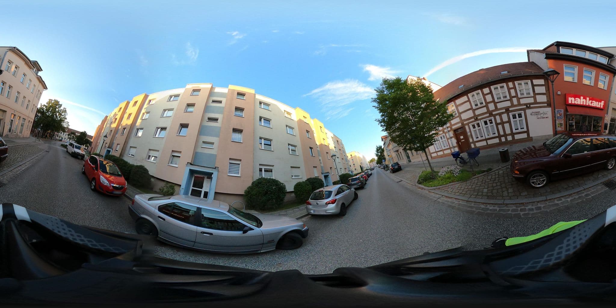 Street view near Pension + Restaurant Hofgeflüster, Bernau bei Berlin — © stefanhrt (CC BY-SA · Mapillary)