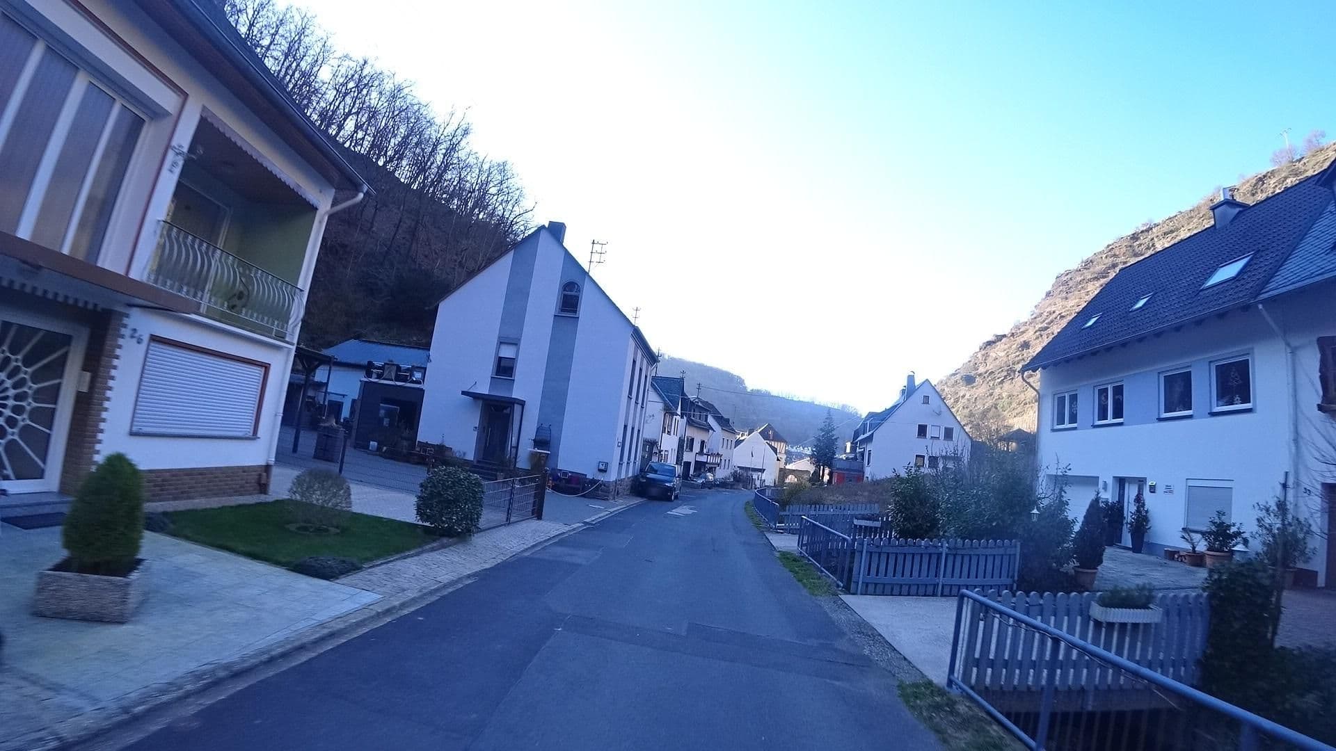 Street view near Pension Zerwas, Oberfell — © slplena (CC BY-SA · Mapillary)