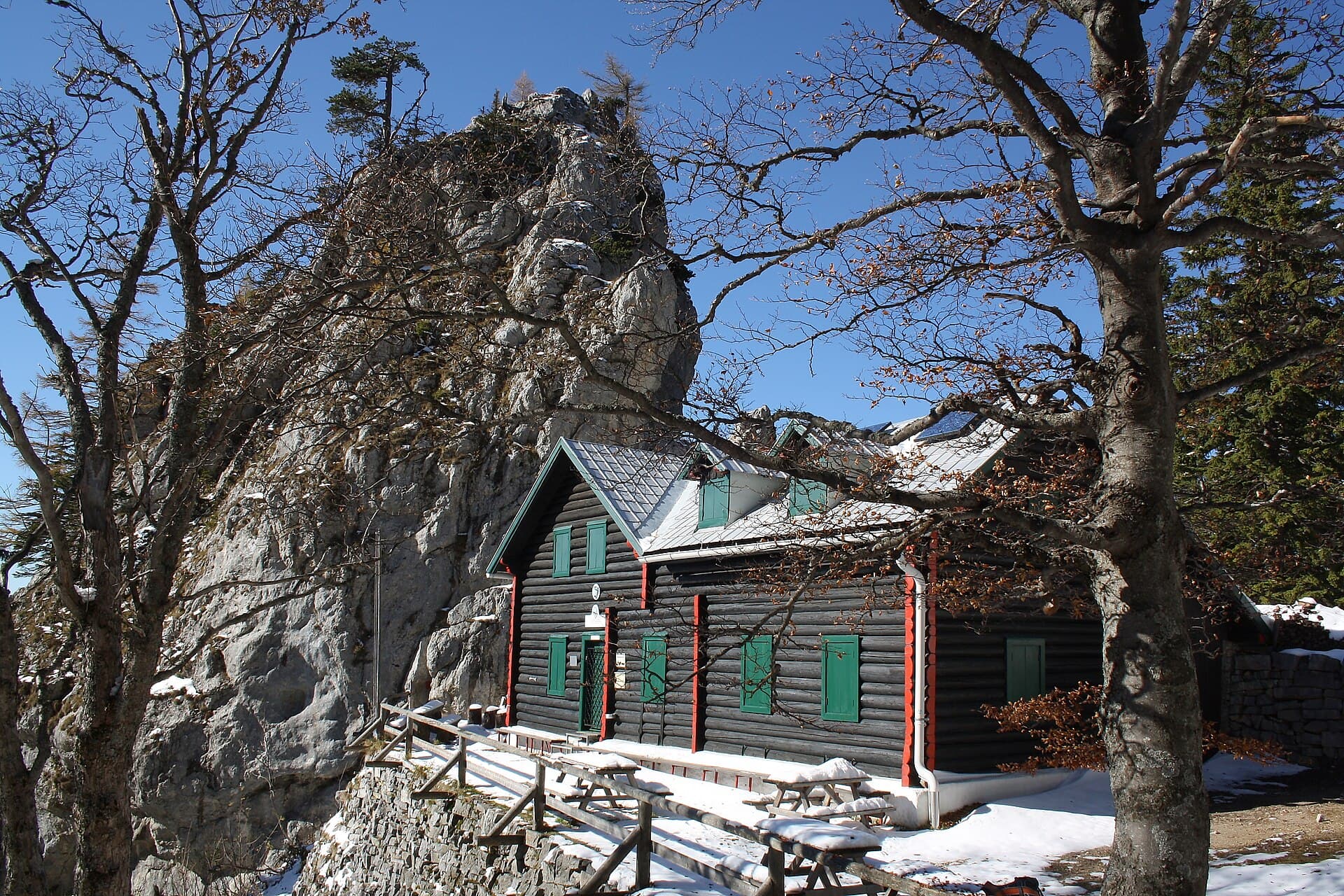 Kienthalerhütte (via Wikimedia Commons, CC BY-SA 3.0)