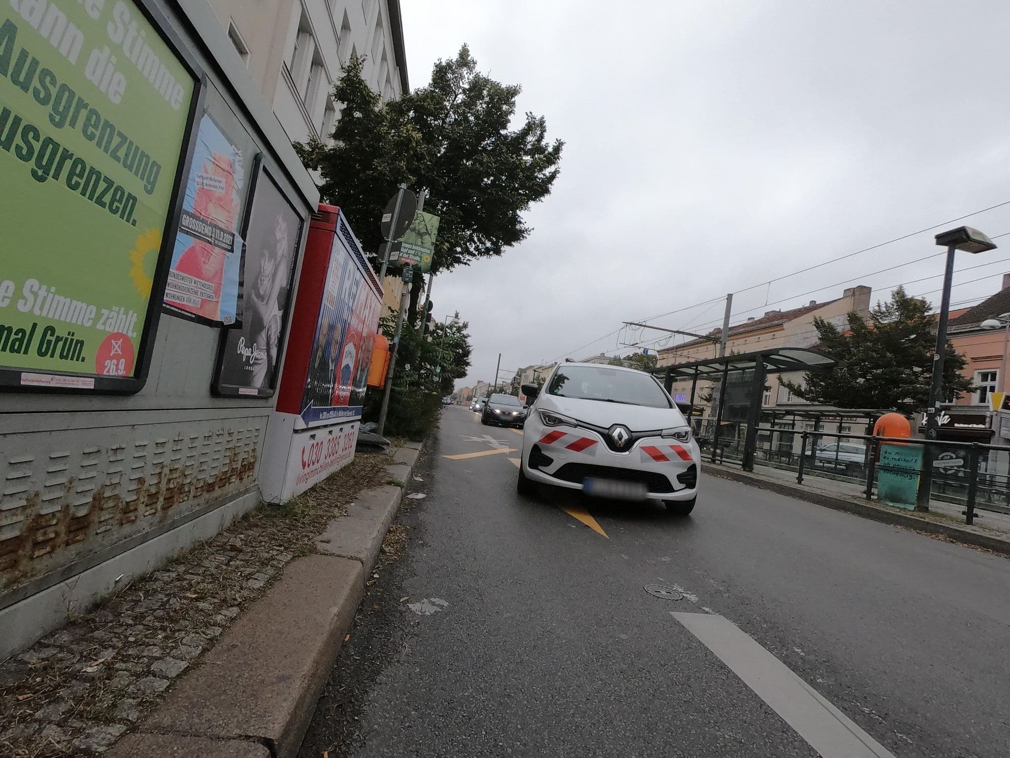 Street view near Green-Hostel, Weißensee — © carlheinz (CC BY-SA · Mapillary)