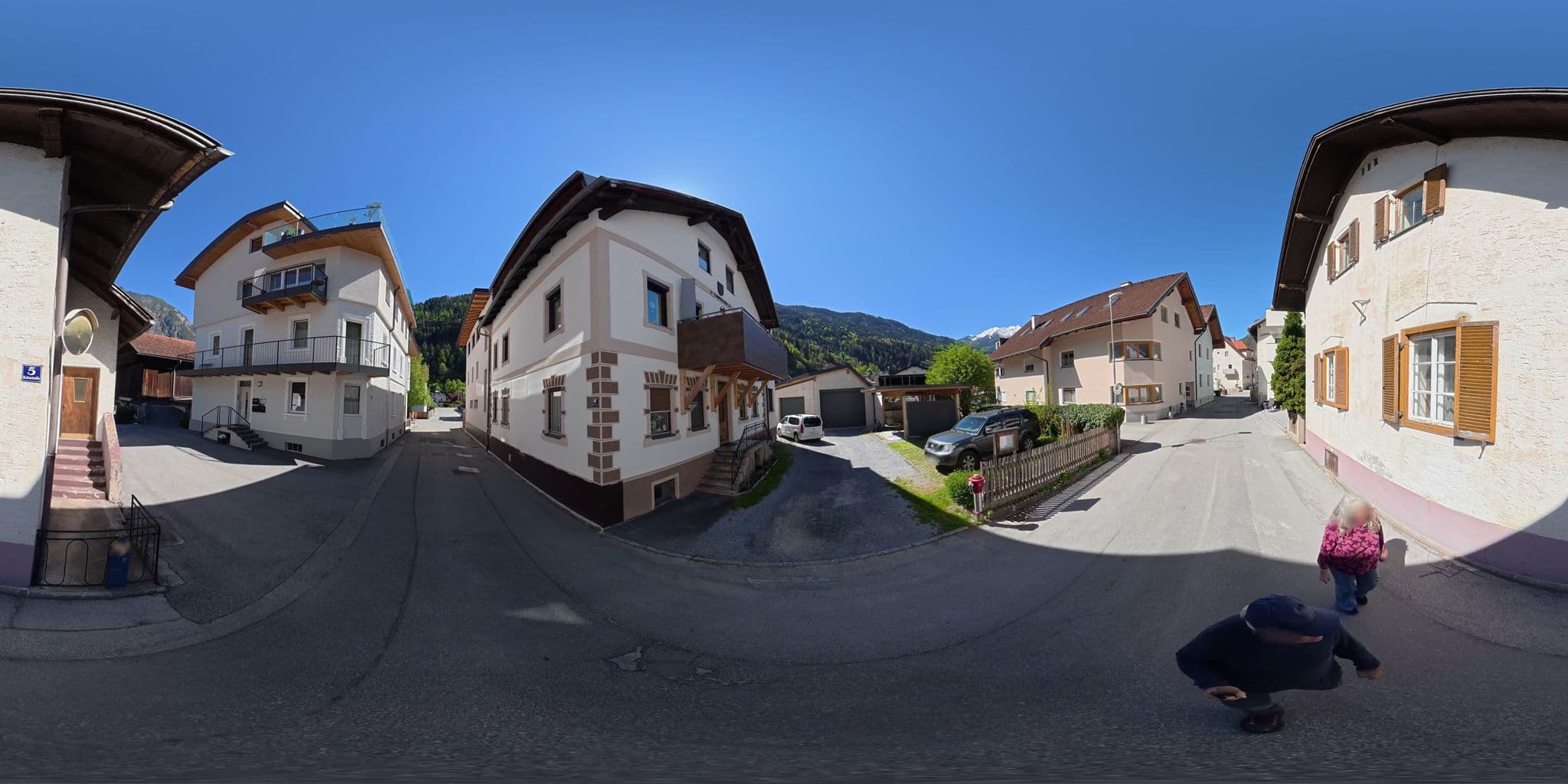 Street view near Annemarie Mungenast, Zams — © osmplus_org (CC BY-SA · Mapillary)
