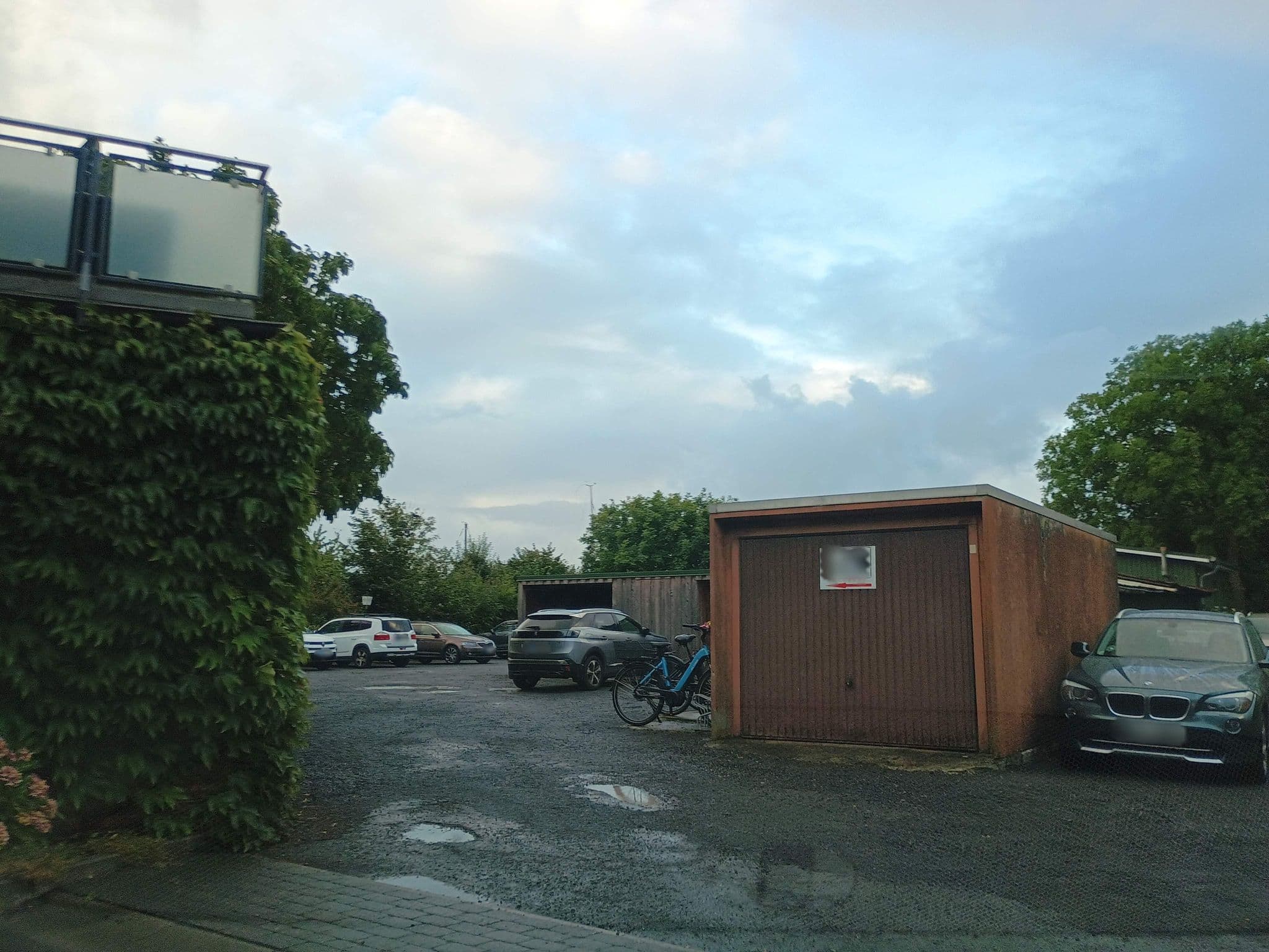 Street view near Stubbe's Gasthaus, Grünendeich — © thetornado76 (CC BY-SA · Mapillary)