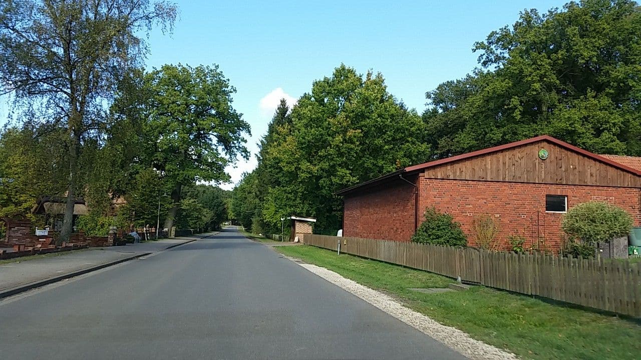Street view near Ferien- & Gästehaus Harms, Soltau — © tian (CC BY-SA · Mapillary)