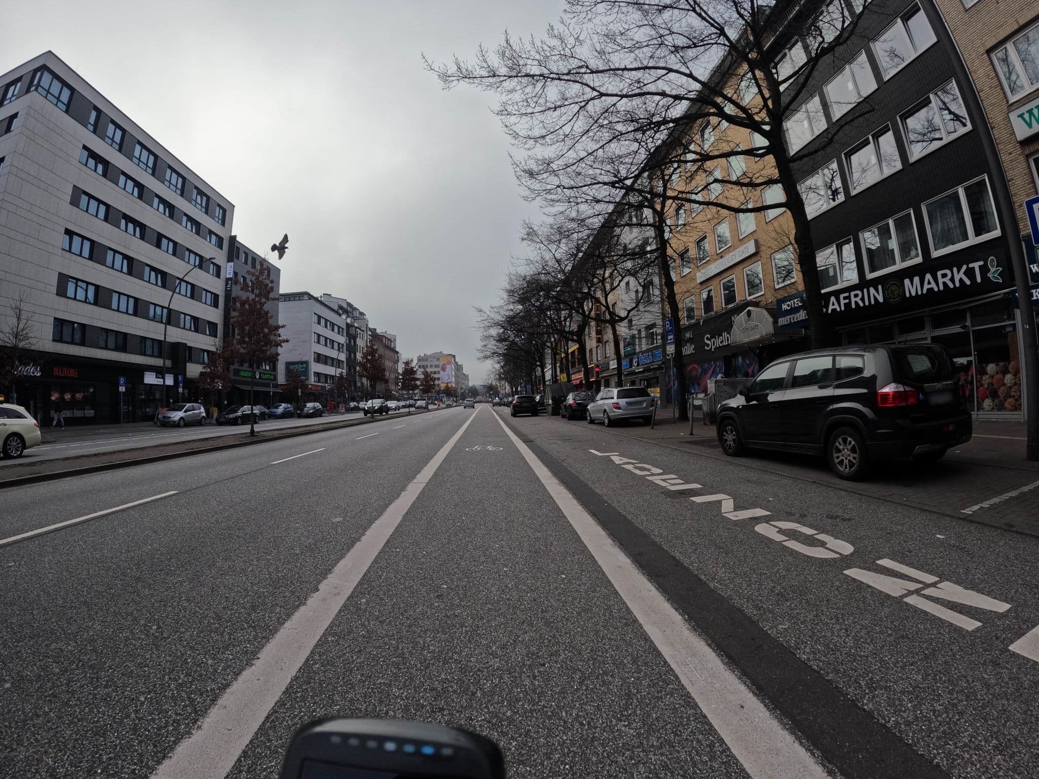 Street view near Mercedes, St. Georg — © mjay (CC BY-SA · Mapillary)