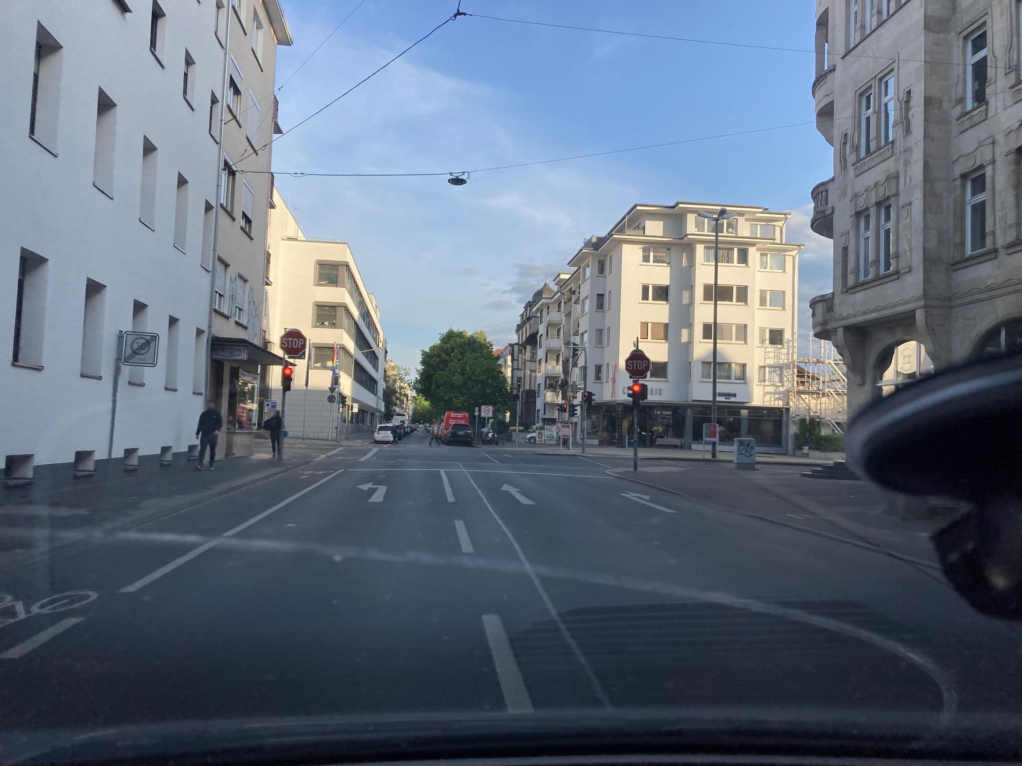 Street view near Gästehaus Offenbach, Offenbach — © robffm (CC BY-SA · Mapillary)