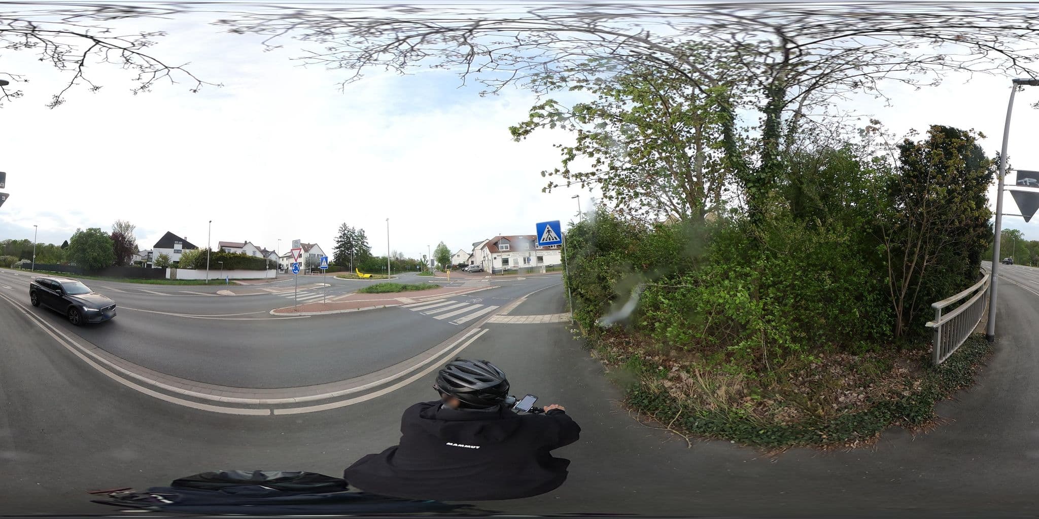 Street view near AS-SALAM ApartHotel Garni, Friedrichsdorf — © Planungsgesellschaft_RV-K (CC BY-SA · Mapillary)