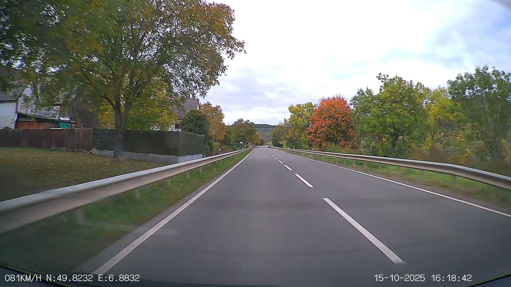 Street view near Sektstuuf St. Laurentius, Leiwen — © heetENkoel (CC BY-SA · Mapillary)