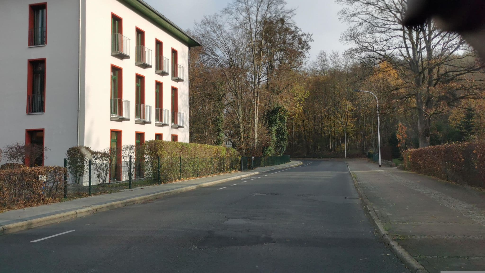 Street view near Wald-Solar-Heim, Eberswalde — © dertony (CC BY-SA · Mapillary)