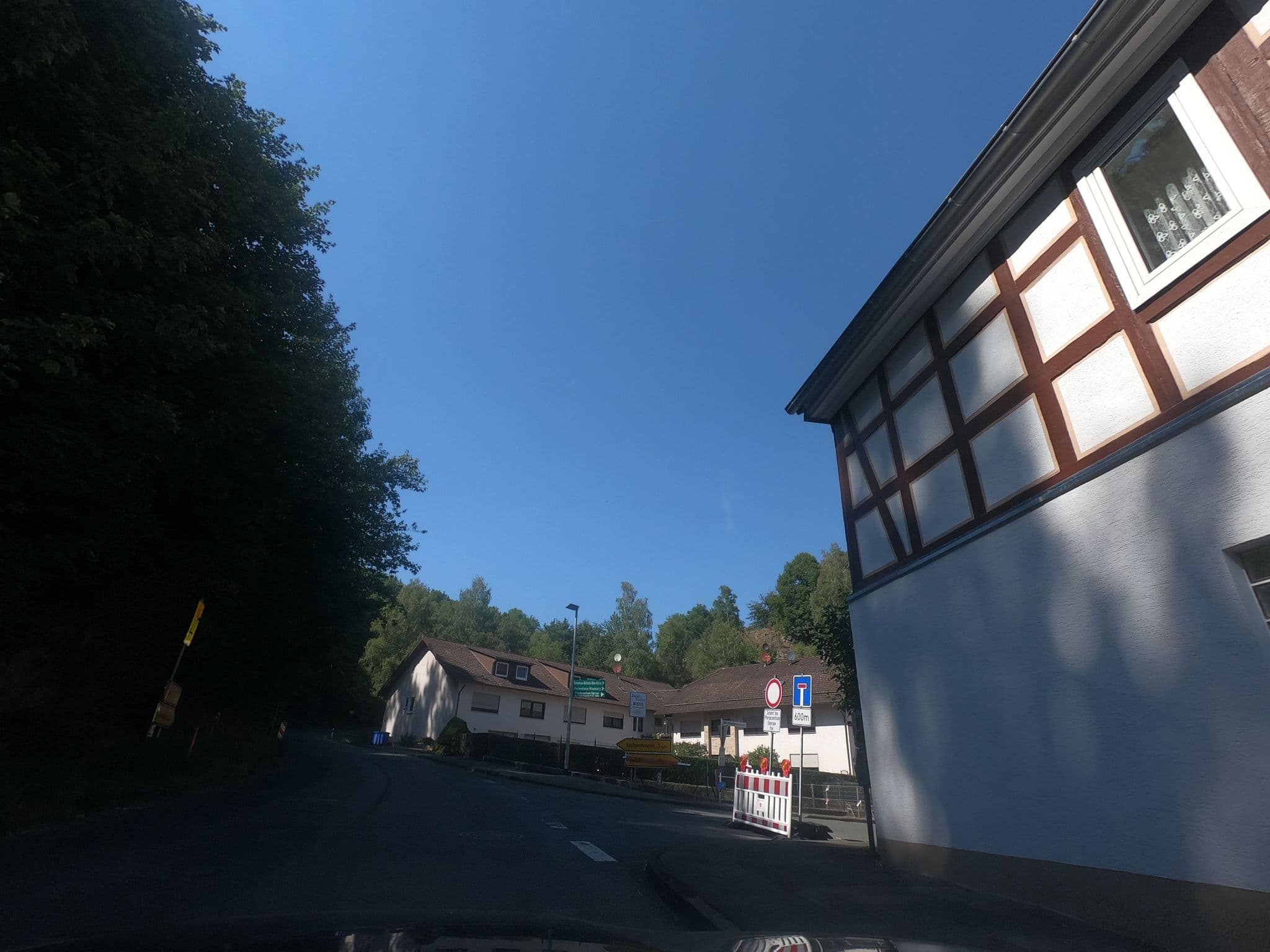 Street view near Pension Klosterhof, Sachsenhausen — © countzero5 (CC BY-SA · Mapillary)