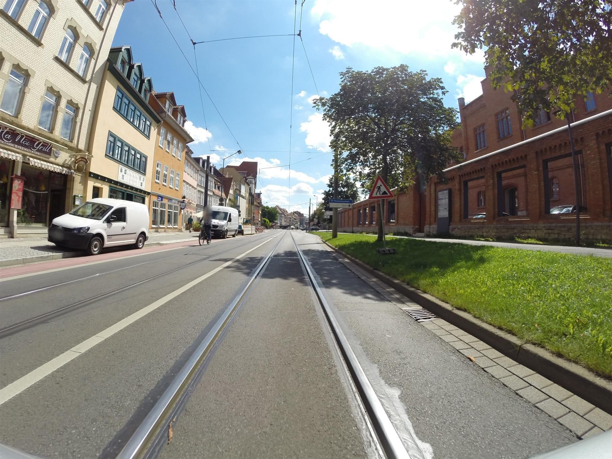 Street view near Hotel Garni, Erfurt — © ahzf (CC BY-SA · Mapillary)