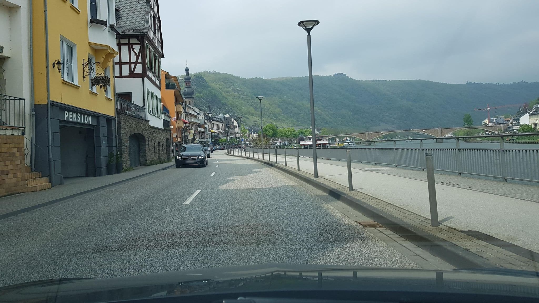 Street view near Haus Burgfrieden, Cochem — © Lowiekse (CC BY-SA · Mapillary)