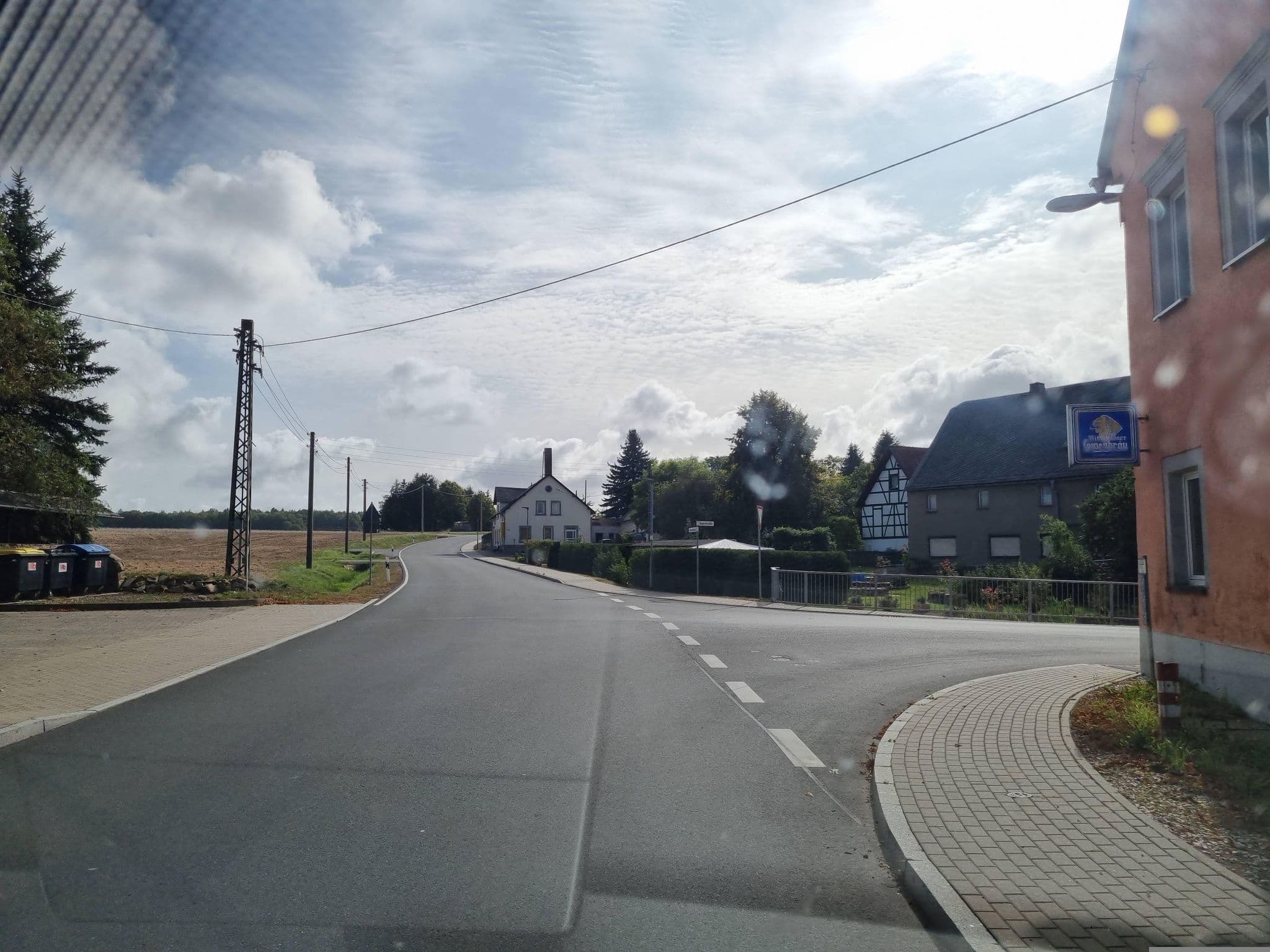 Street view near Gasthof zu Oberrossau, Rossau — © dsmm (CC BY-SA · Mapillary)