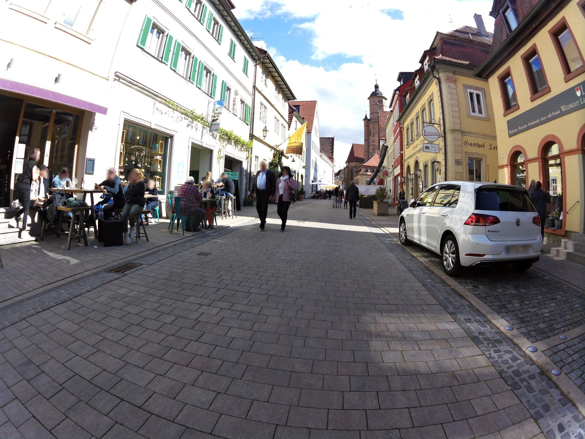 Street view near Hotel Neuhauser, Volkach — © zoegglmeyr1 (CC BY-SA · Mapillary)