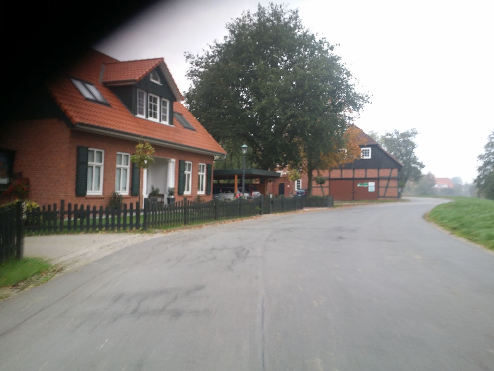 Street view near Op 'e Deel, Lilienthal — © abausd (CC BY-SA · Mapillary)