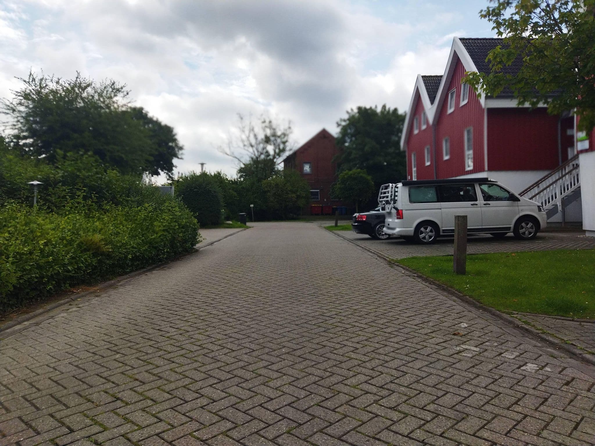 Street view near Mein Seesternchen, Greetsiel — © changchun1 (CC BY-SA · Mapillary)