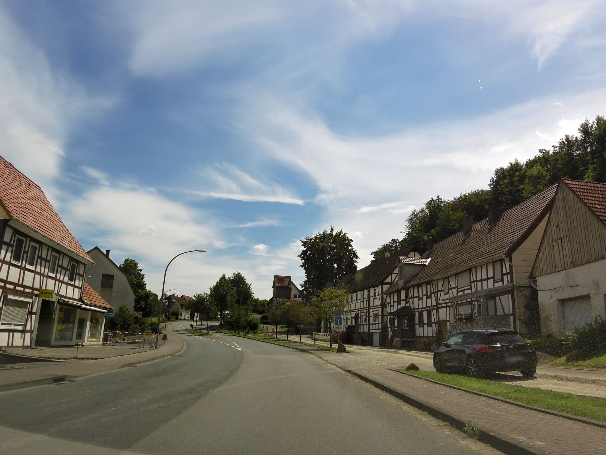Street view near Ferienhaus am Reinhardswald, Bodenfelde — © zoegglmeyr (CC BY-SA · Mapillary)
