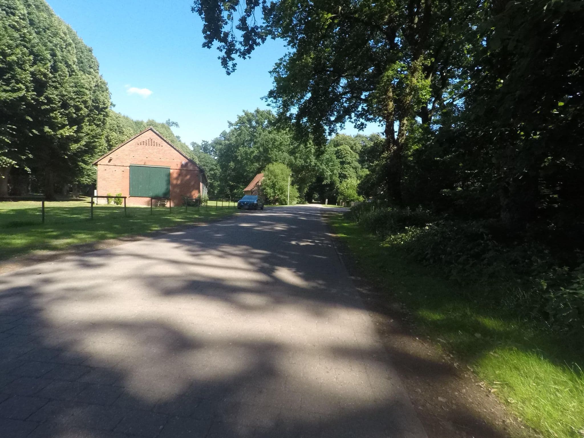 Street view near Radler-Scheune, Estorf — © mapiman (CC BY-SA · Mapillary)