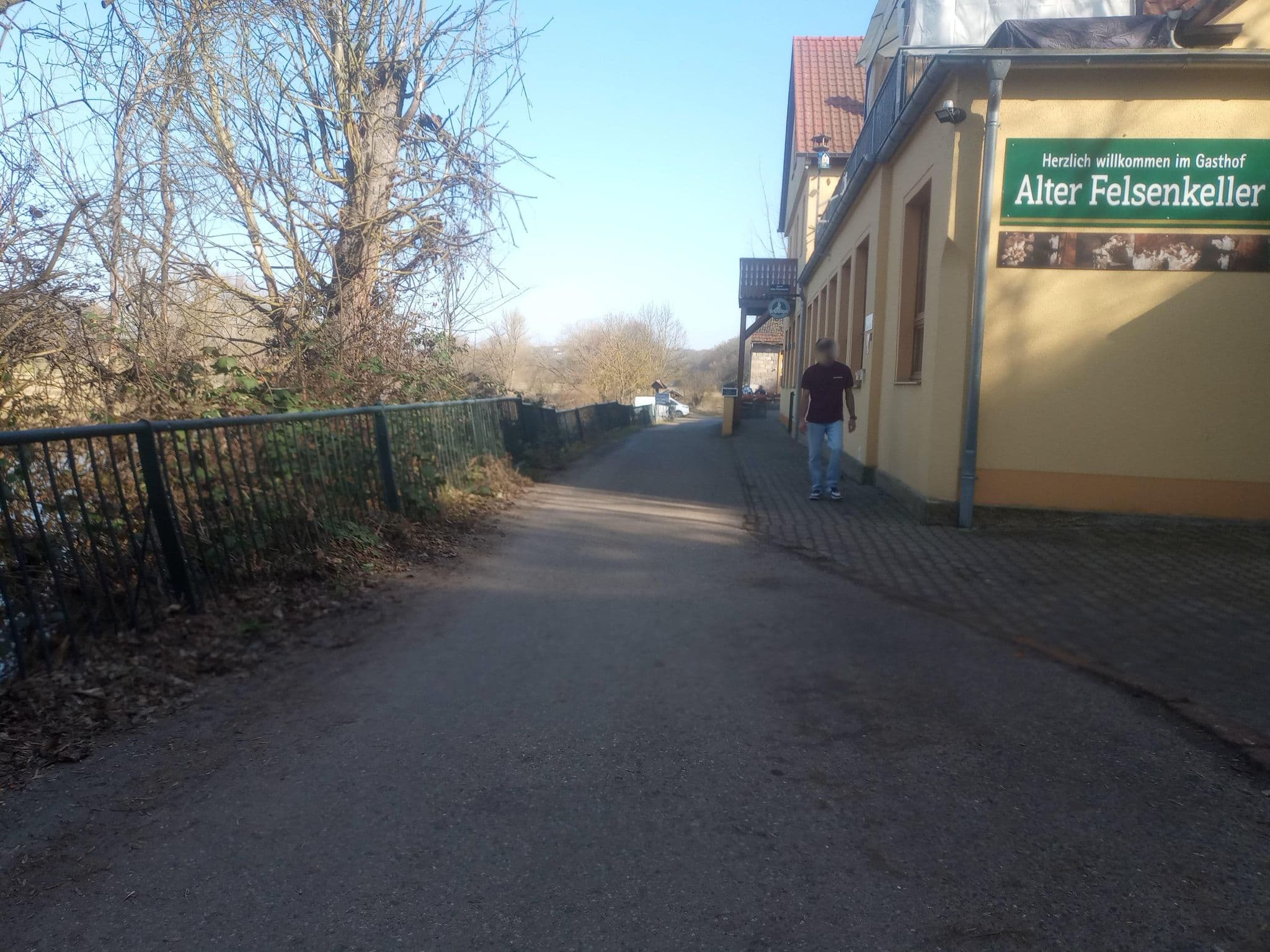 Street view near Alter Felsenkeller, Pension, Naumburg — © natura (CC BY-SA · Mapillary)