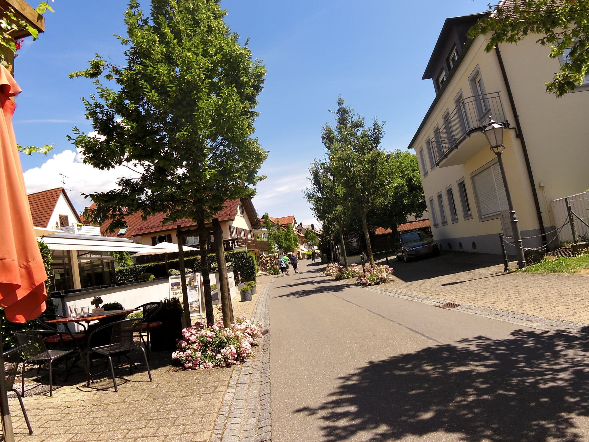Street view near Hagnauer Seeperle, Hagnau — © czmrtn (CC BY-SA · Mapillary)