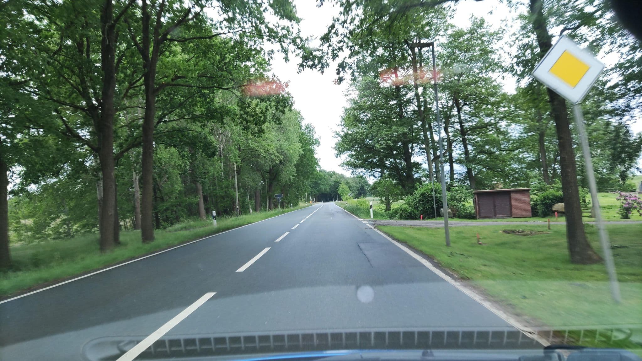 Street view near Röhrshof Ferienwohnungen, Bispingen — © hotteliene (CC BY-SA · Mapillary)