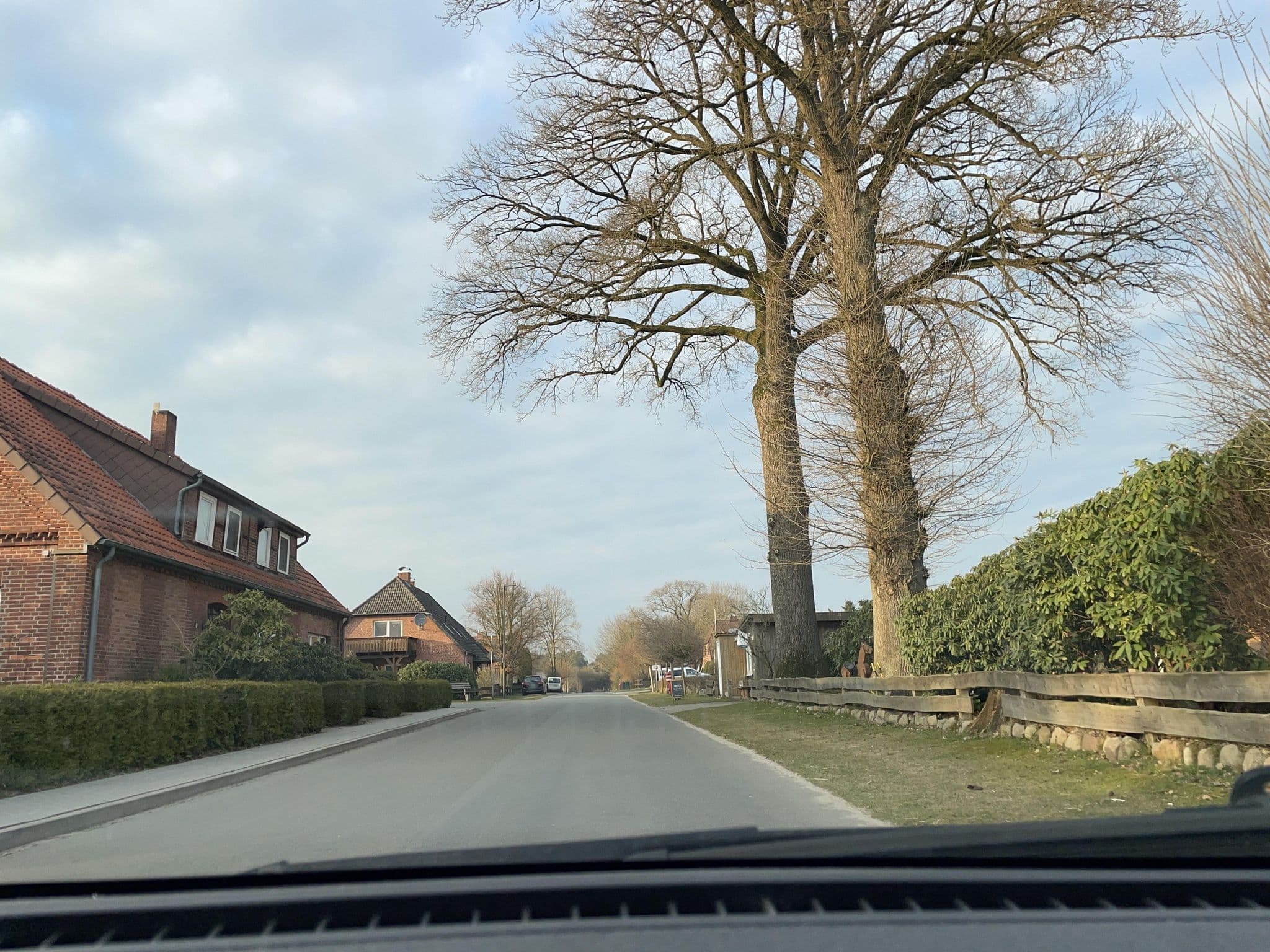 Street view near Ferienwohnung Wille, Bispingen — © hotteliene (CC BY-SA · Mapillary)