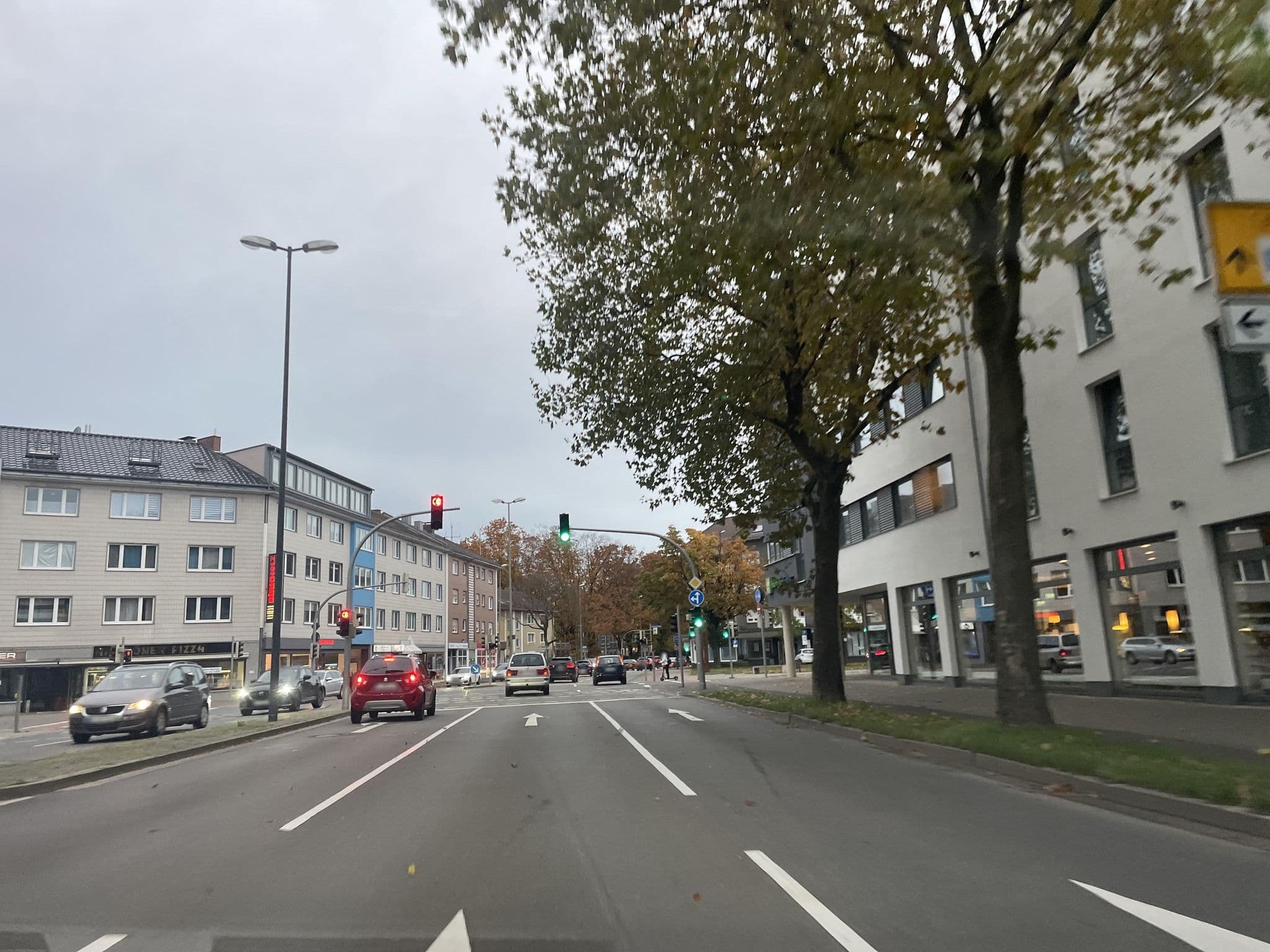 Street view near Holiday Inn Express, Gütersloh — © baldur80 (CC BY-SA · Mapillary)
