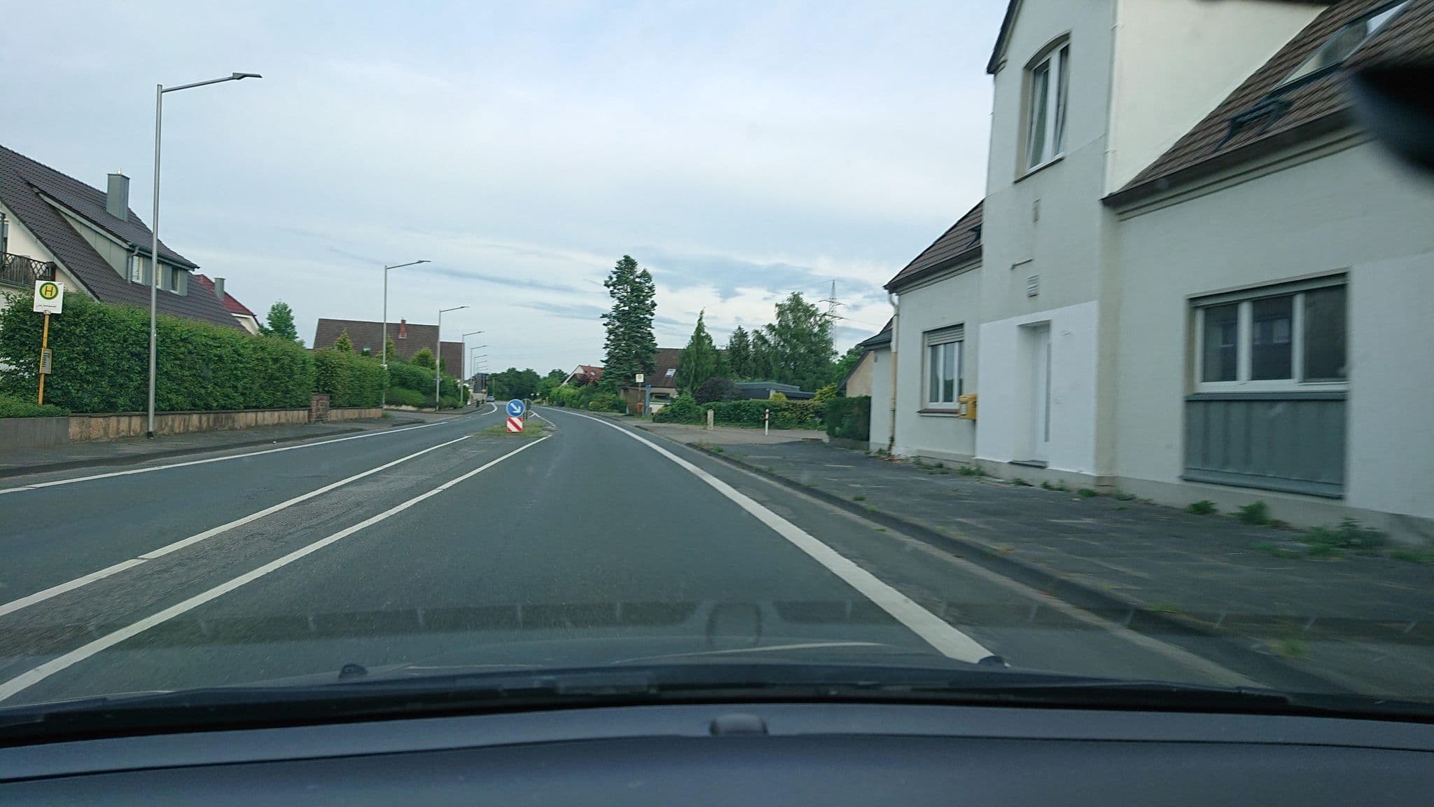 Street view near Pension Niedermeyer, Bünde — © analuisa (CC BY-SA · Mapillary)