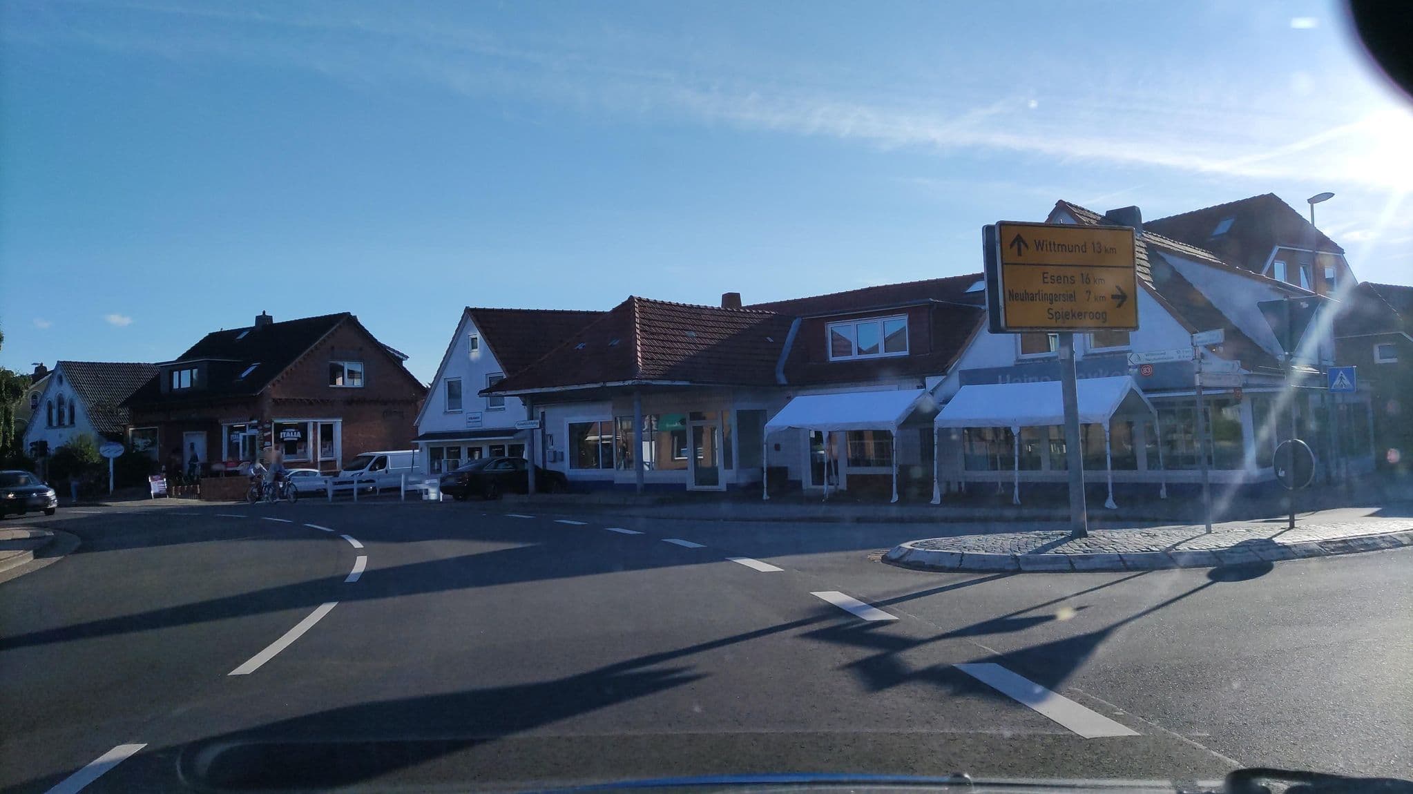 Street view near Siebzehn80, Neuharlingersiel