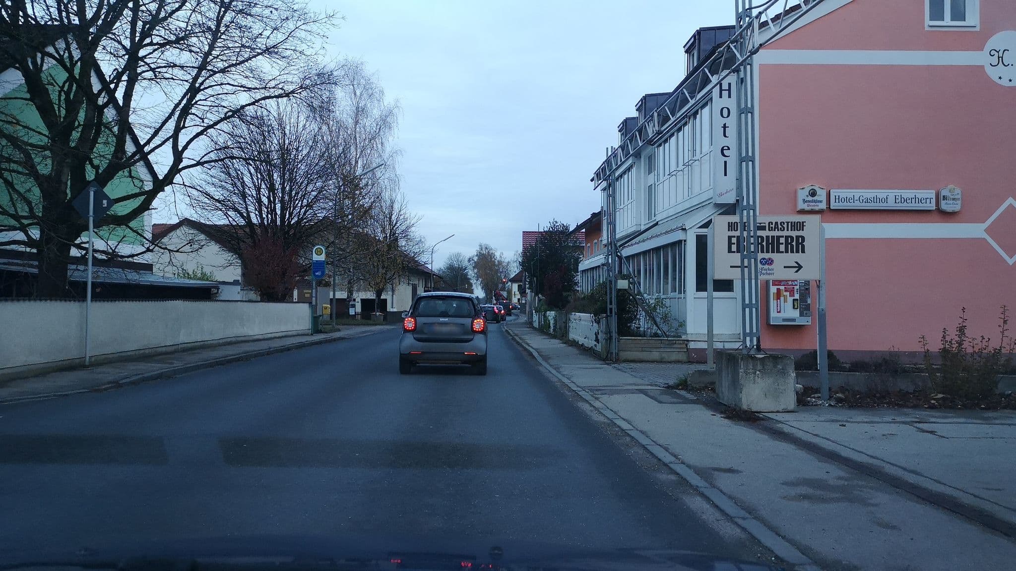 Street view near Hotel Garni Eberherr, Forstinning — © skiloo (CC BY-SA · Mapillary)