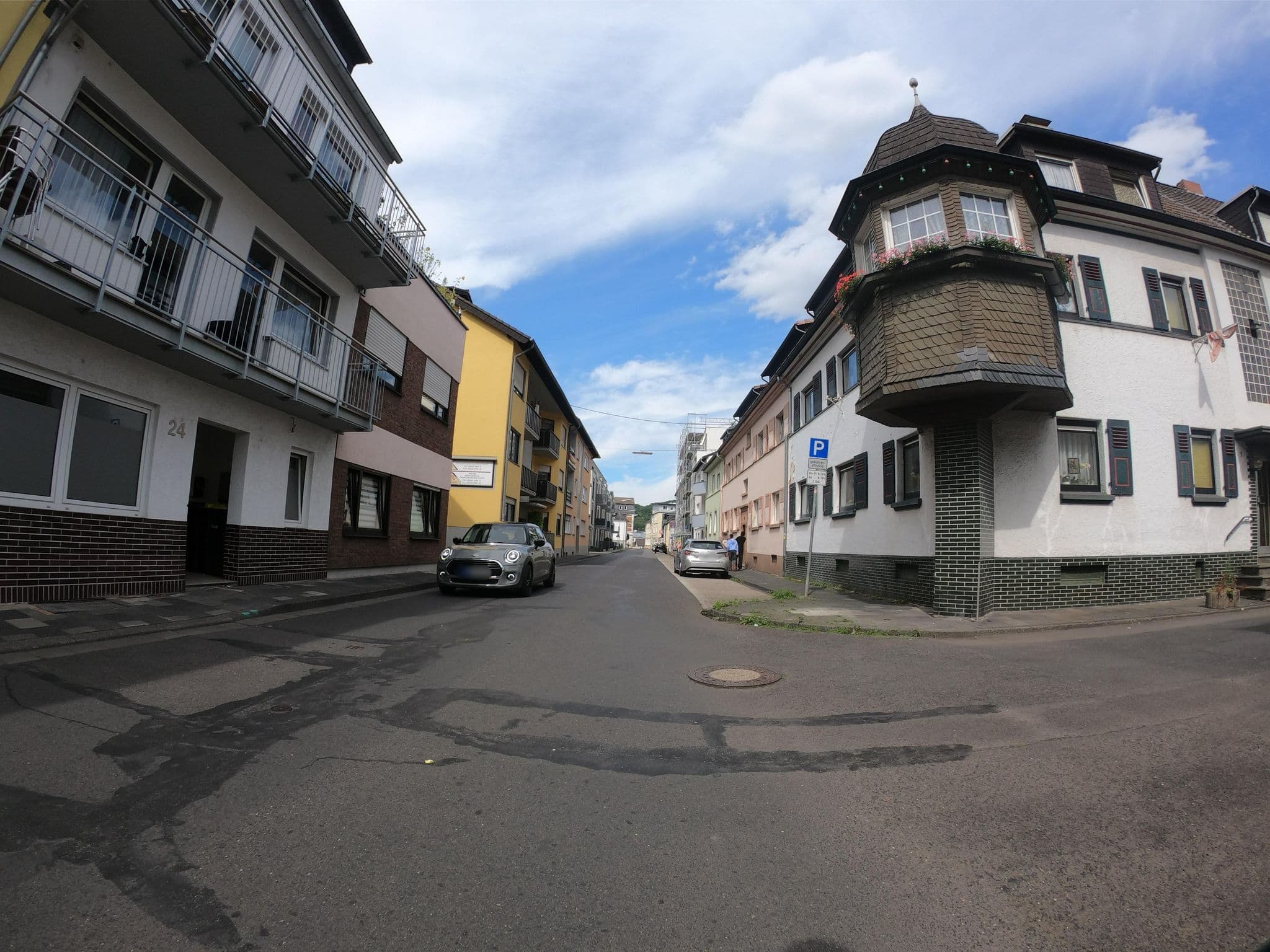 Street view near Haus Rigomagus, Remagen — © bernd1960 (CC BY-SA · Mapillary)