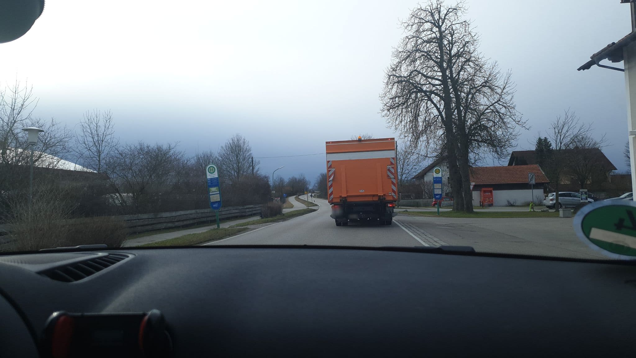 Street view near Gasthof Pension Ascherl, Poing — © Saibot_2020 (CC BY-SA · Mapillary)