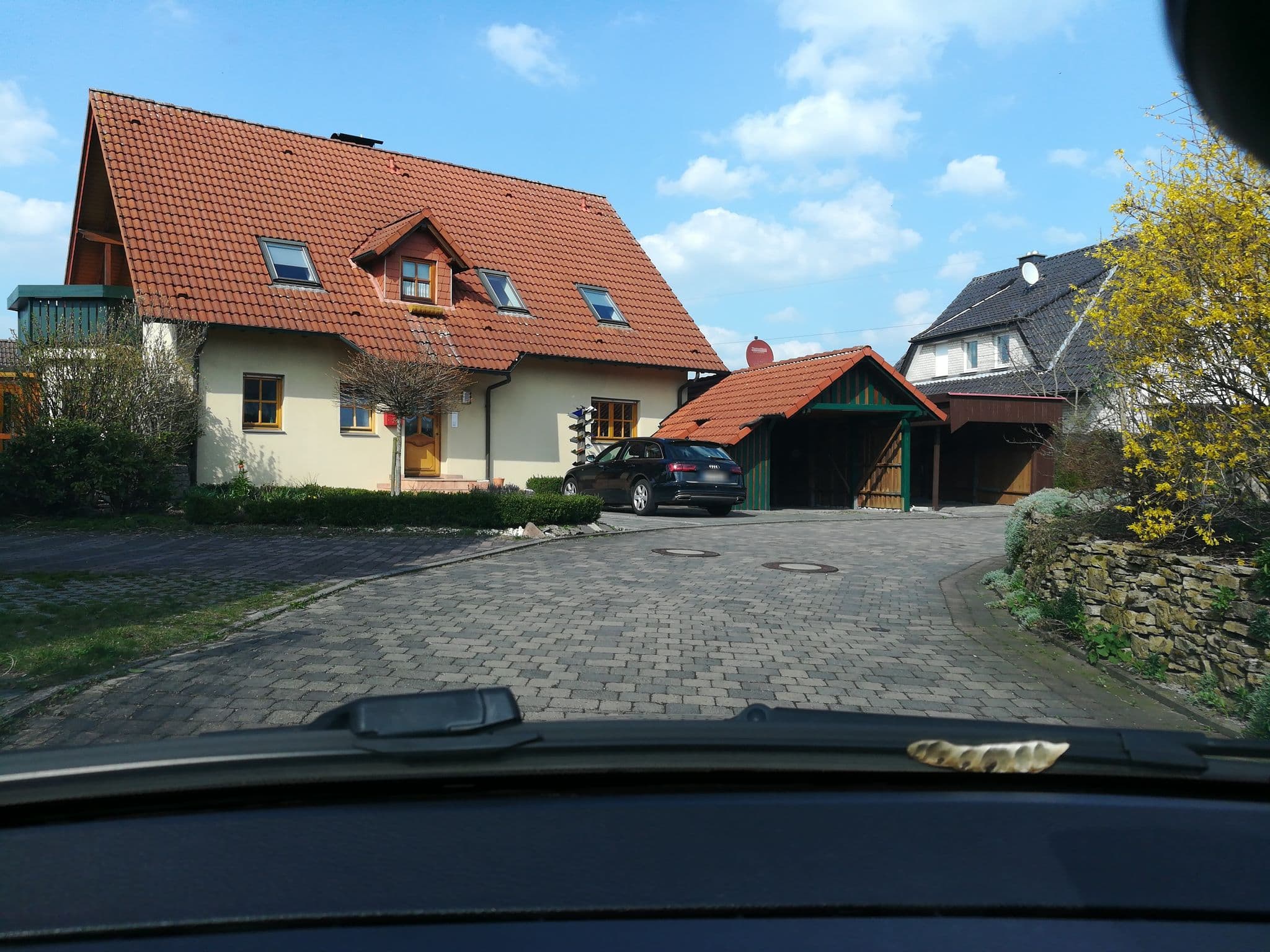 Street view near Stöbe Ferienwohnung, Borgholzhausen — © thorstenh (CC BY-SA · Mapillary)