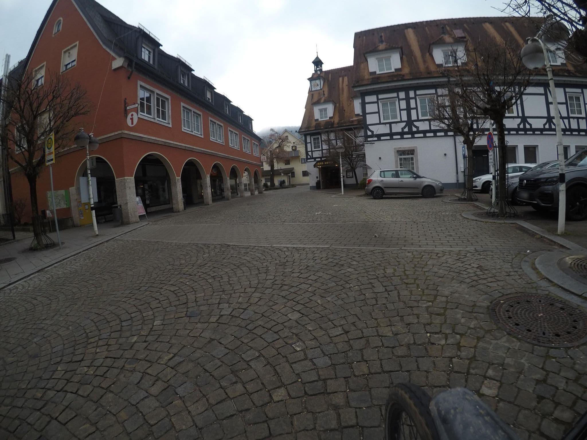 Street view near Bad Hotel, Bad Überkingen — © mfa (CC BY-SA · Mapillary)