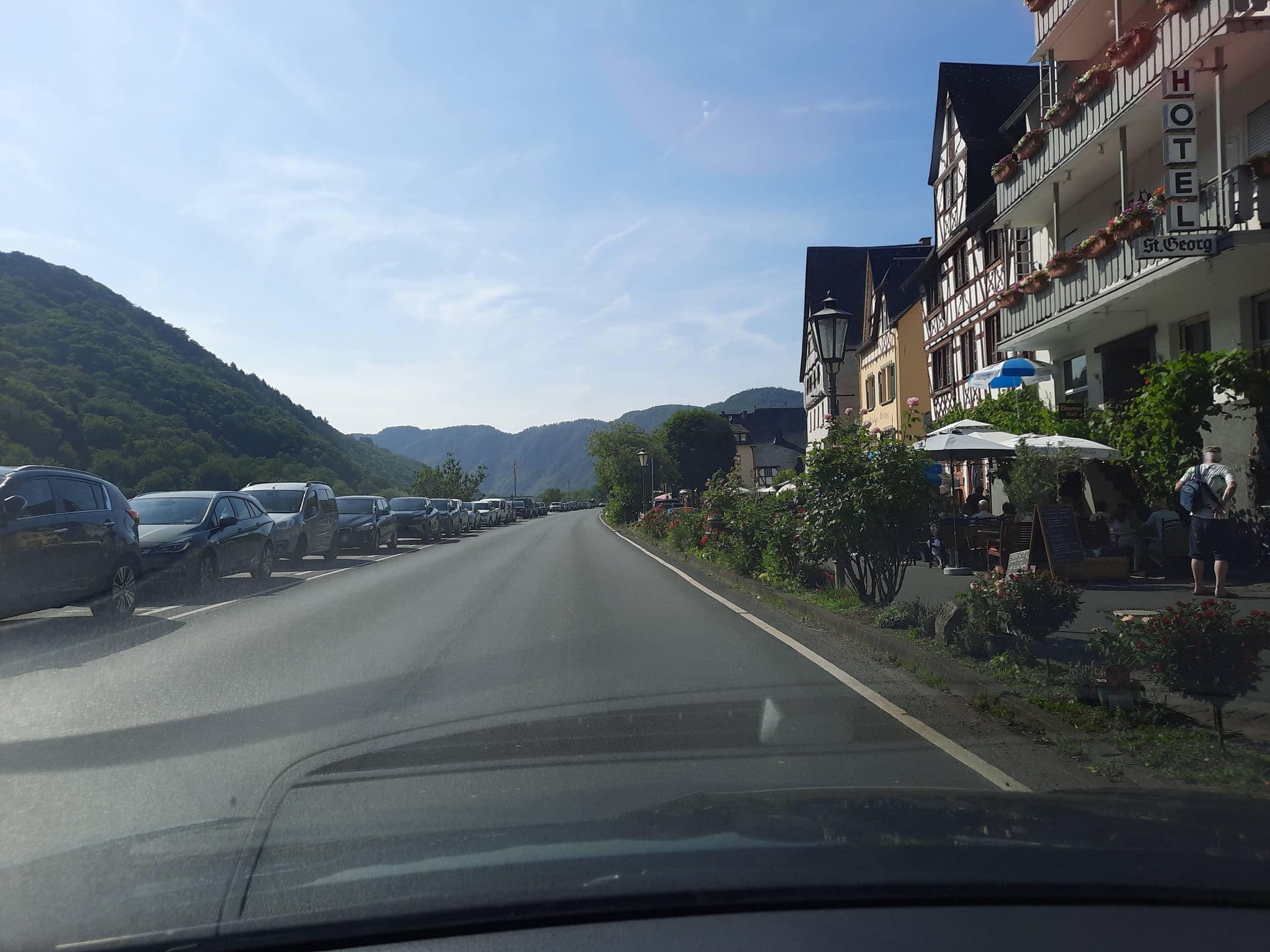 Street view near Hotel Römerstube, Ediger-Eller — © Lowiekse (CC BY-SA · Mapillary)