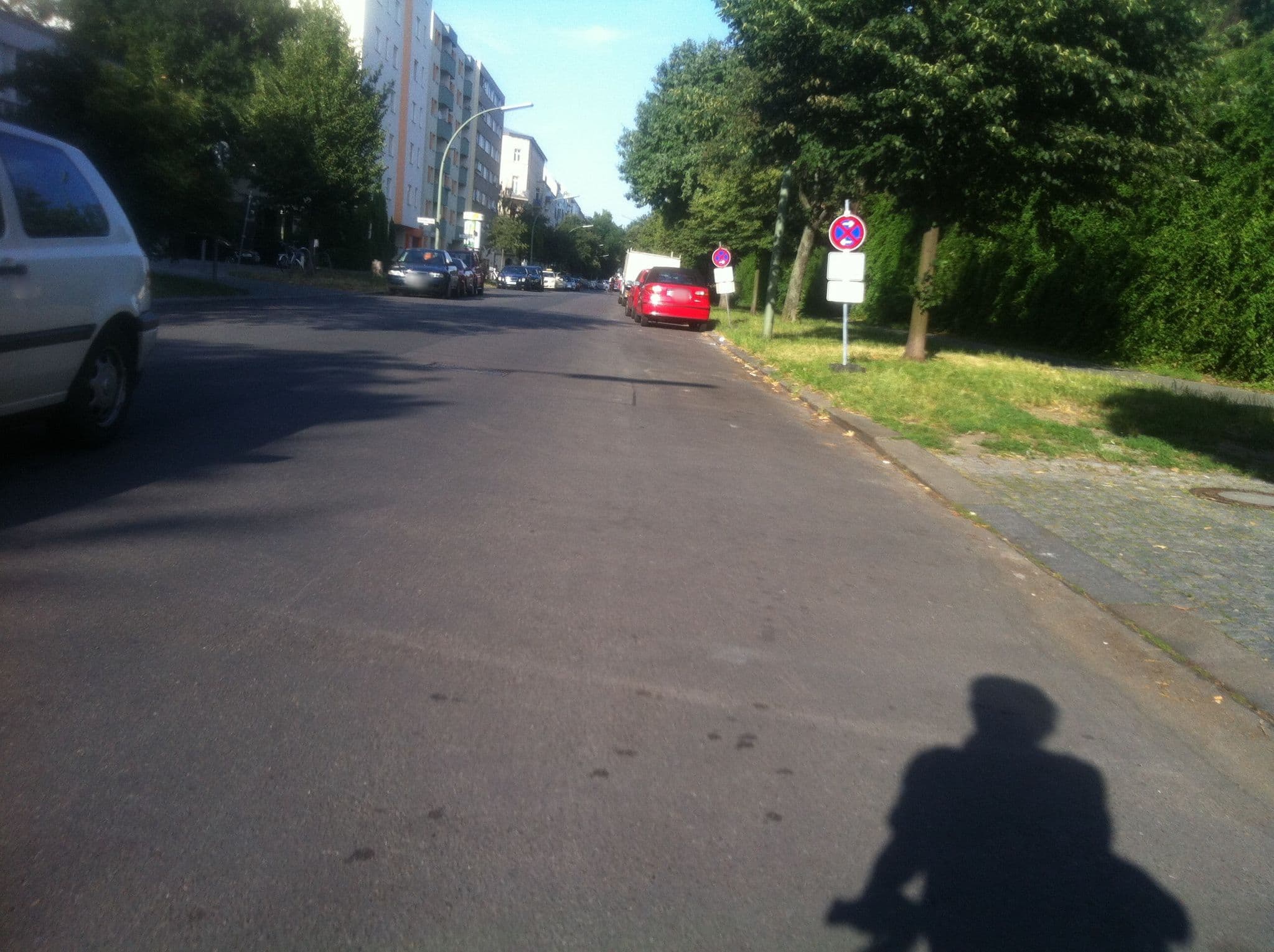 Street view near Hotel Ambiente, Schöneberg — © jhninc (CC BY-SA · Mapillary)