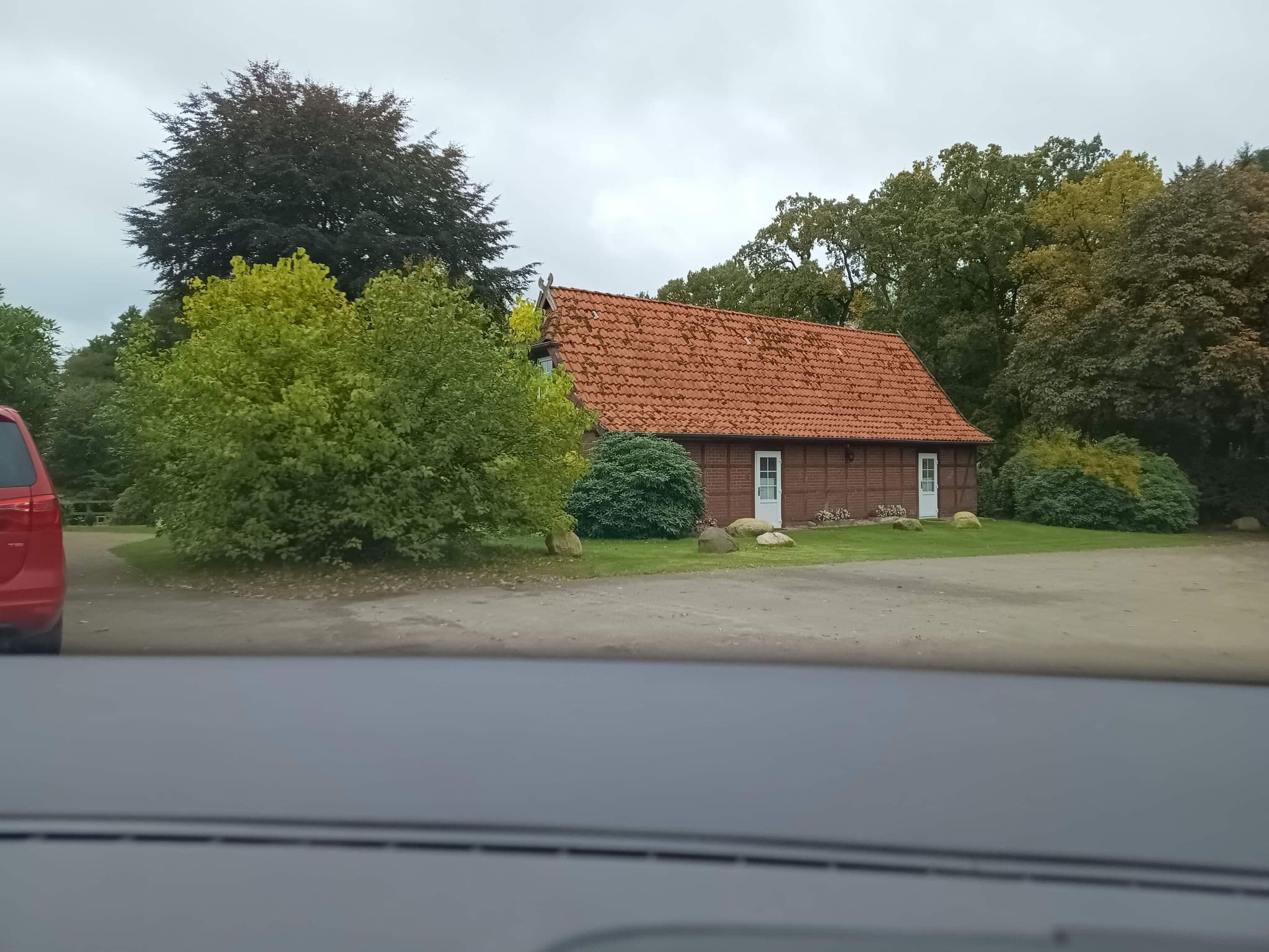 Street view near Albers Rosenhof, Bispingen — © zuse (CC BY-SA · Mapillary)