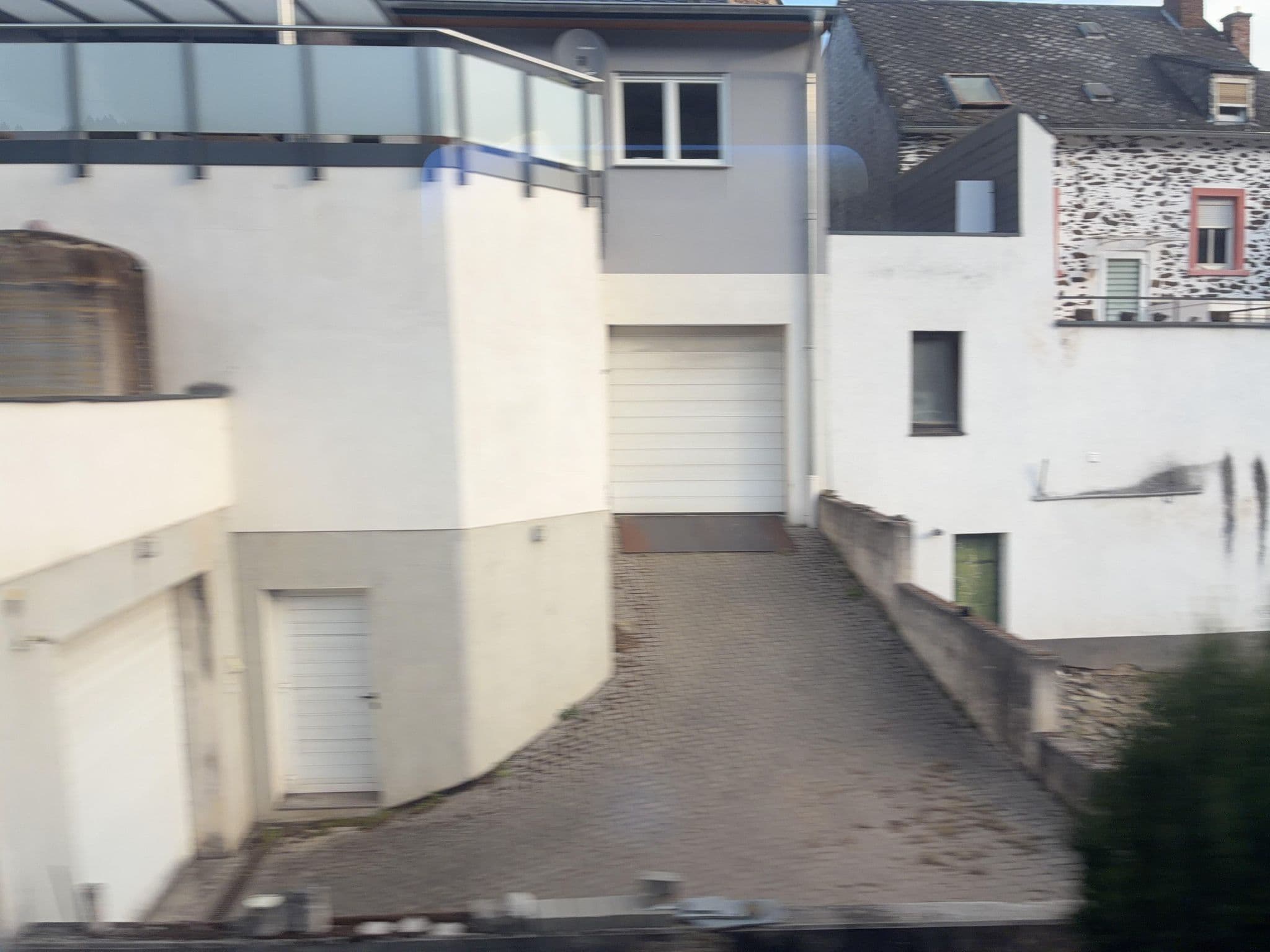 Street view near Haus Ruth Heimes, Klotten — © miguel_andrade (CC BY-SA · Mapillary)