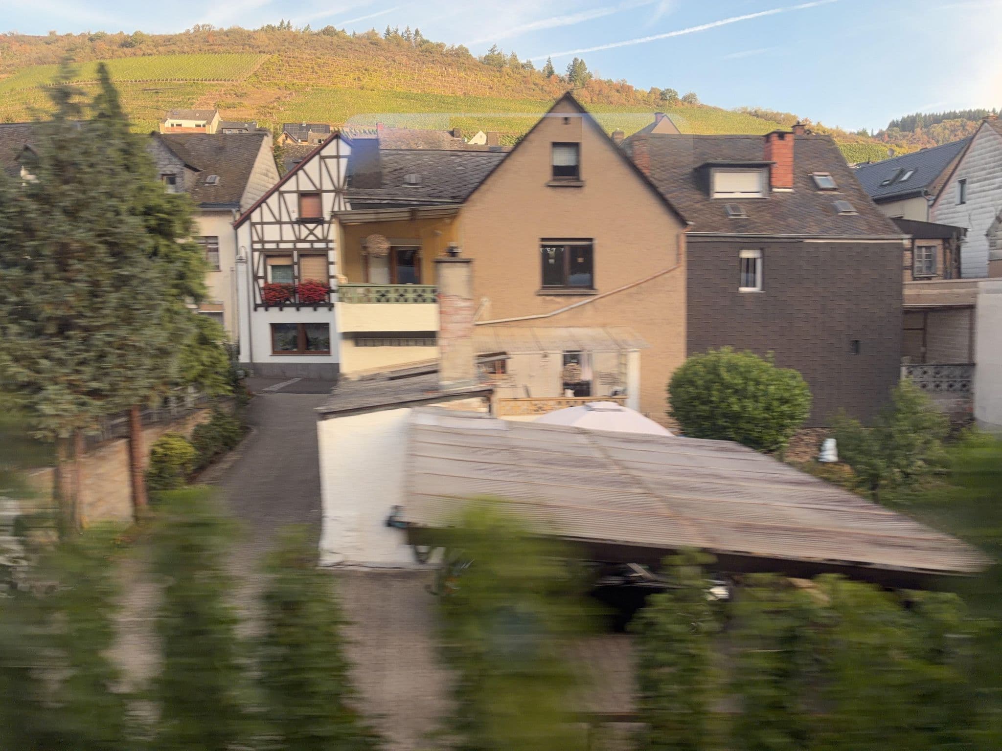 Street view near Weingut Theo Loosen, Klotten — © miguel_andrade (CC BY-SA · Mapillary)