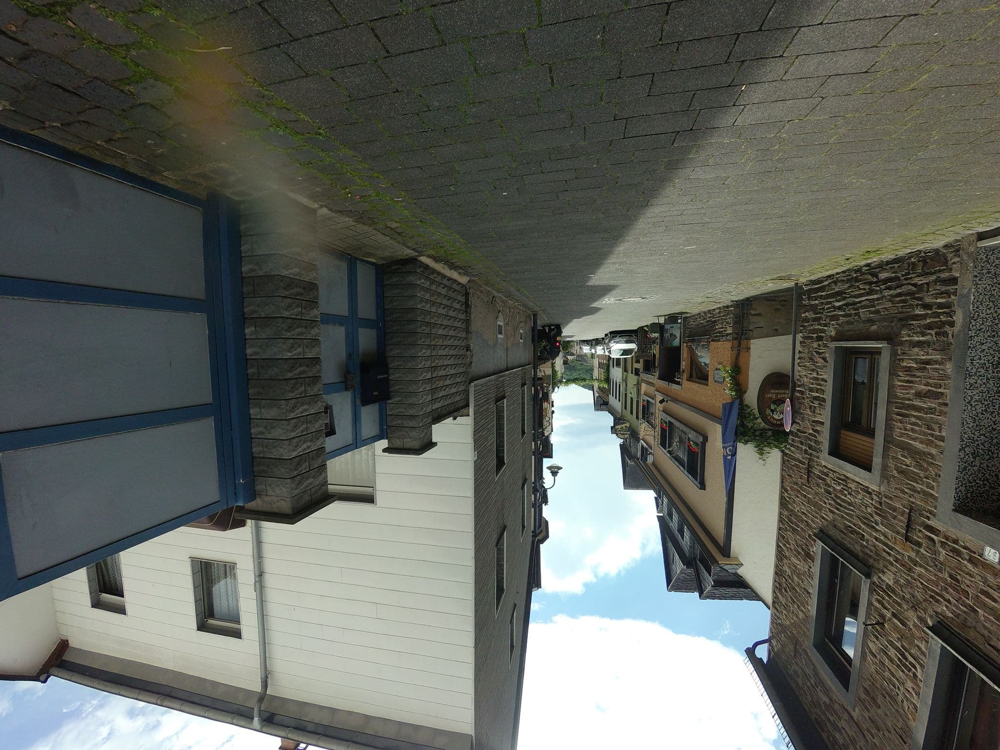 Street view near Weinhotel - Restaurant »Hubertus«, Klotten — © redboll (CC BY-SA · Mapillary)